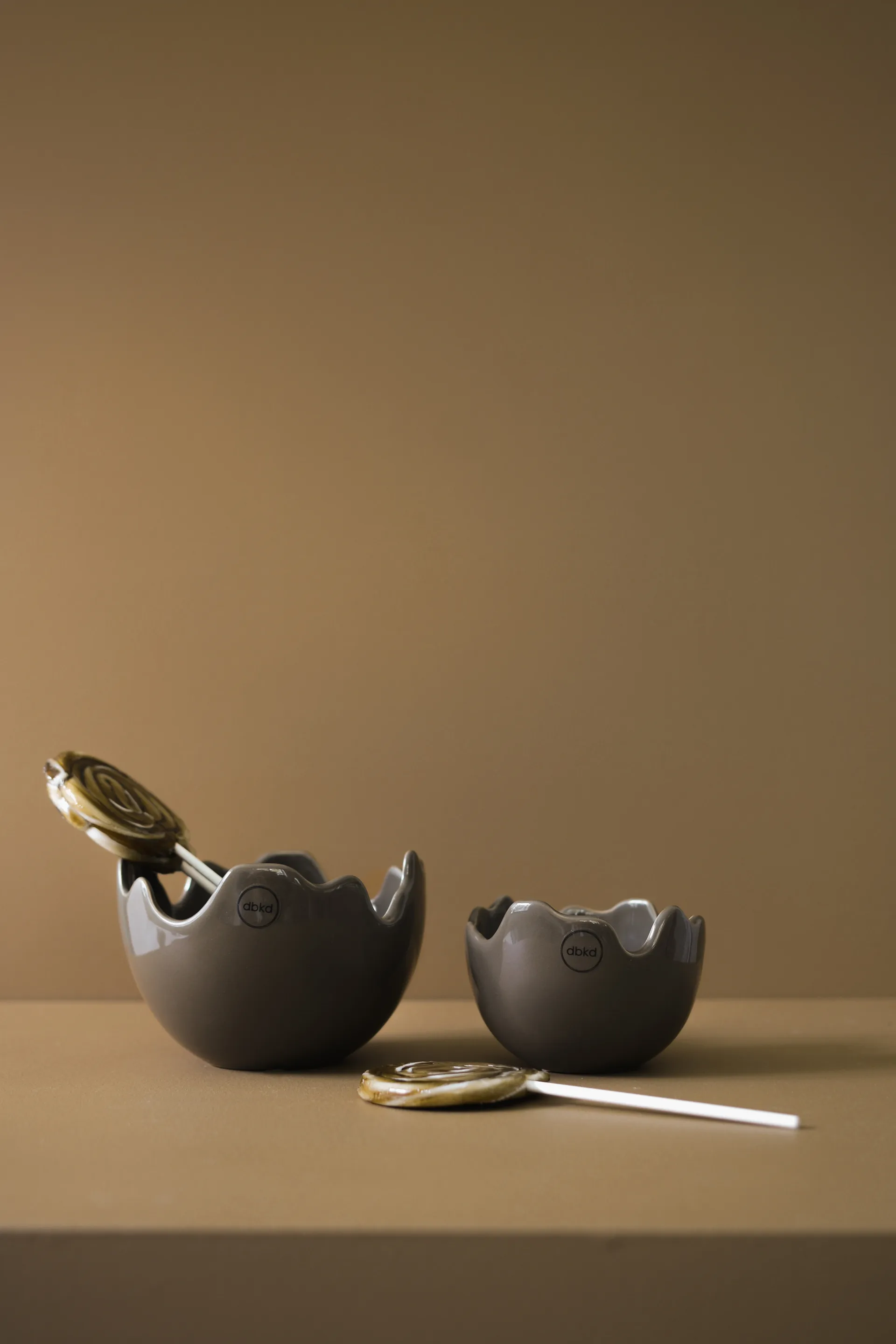 ハッピー イースター ボウル エッグシェル large, Shiny dust DBKD | ディービーケーディー