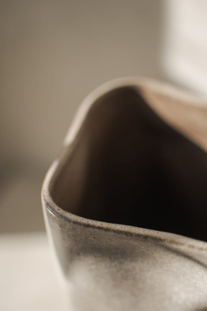 Meadow 花瓶 H30 cm, Beige DBKD | ディービーケーディー