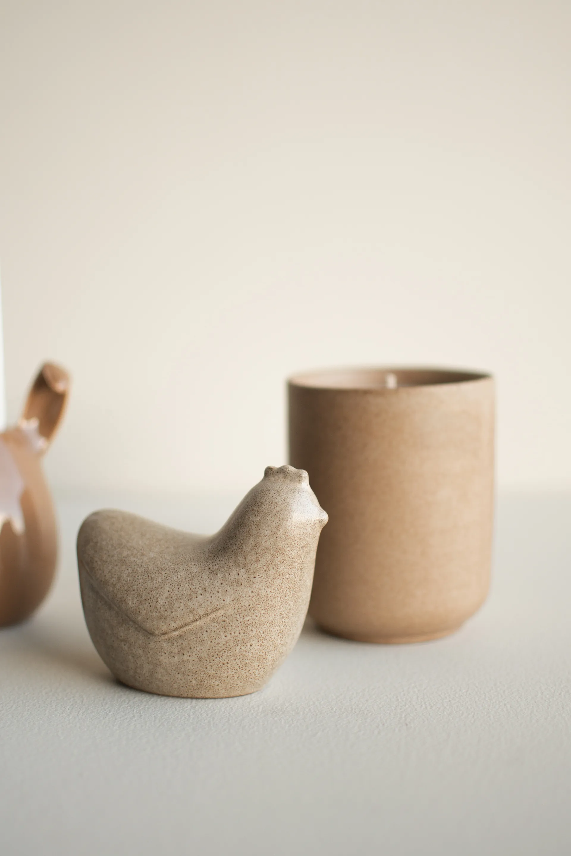 Mini hens 8 cm, Beige DBKD | ディービーケーディー