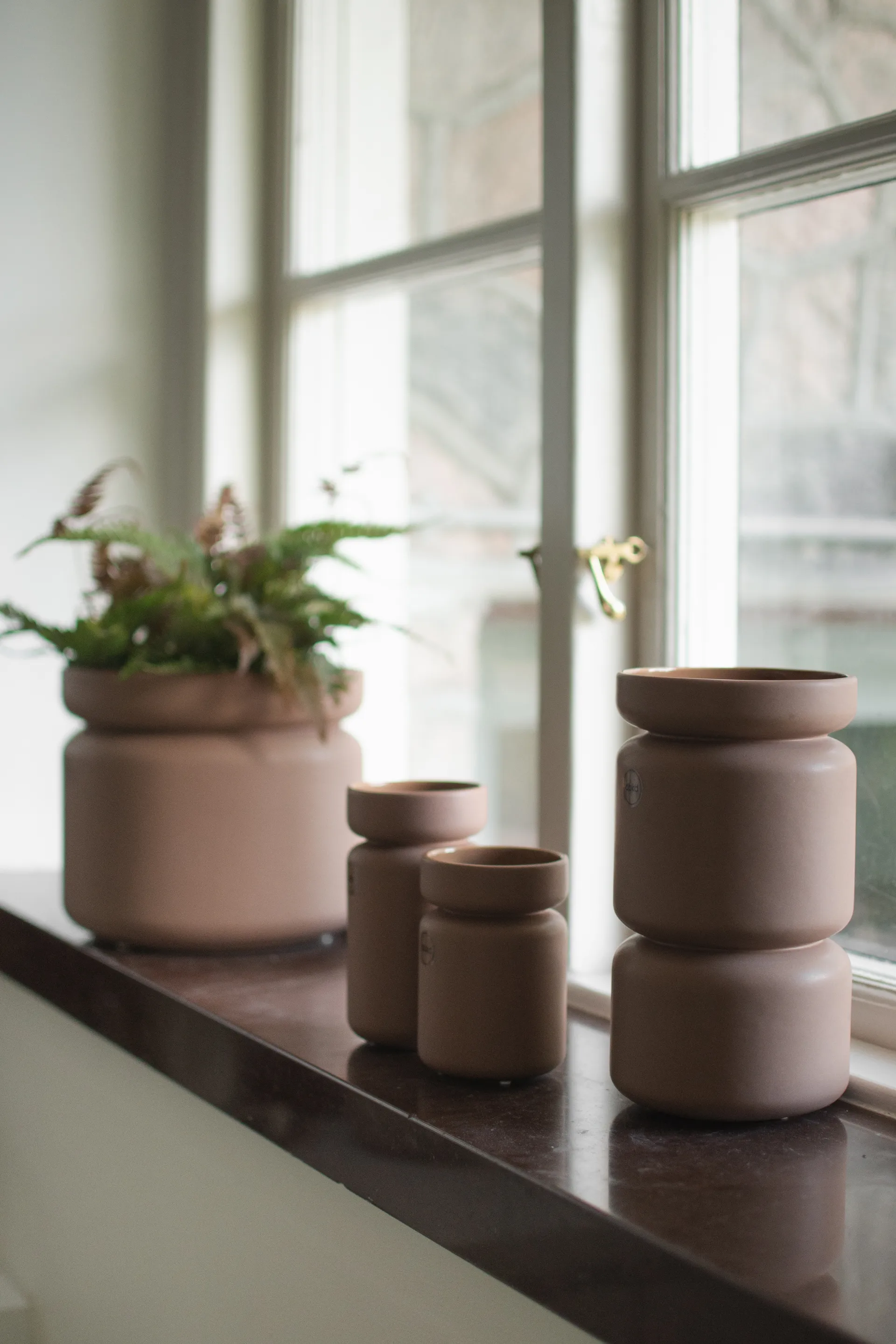 Neck 鉢, Nougat, Ø12x22.5 cm DBKD | ディービーケーディー