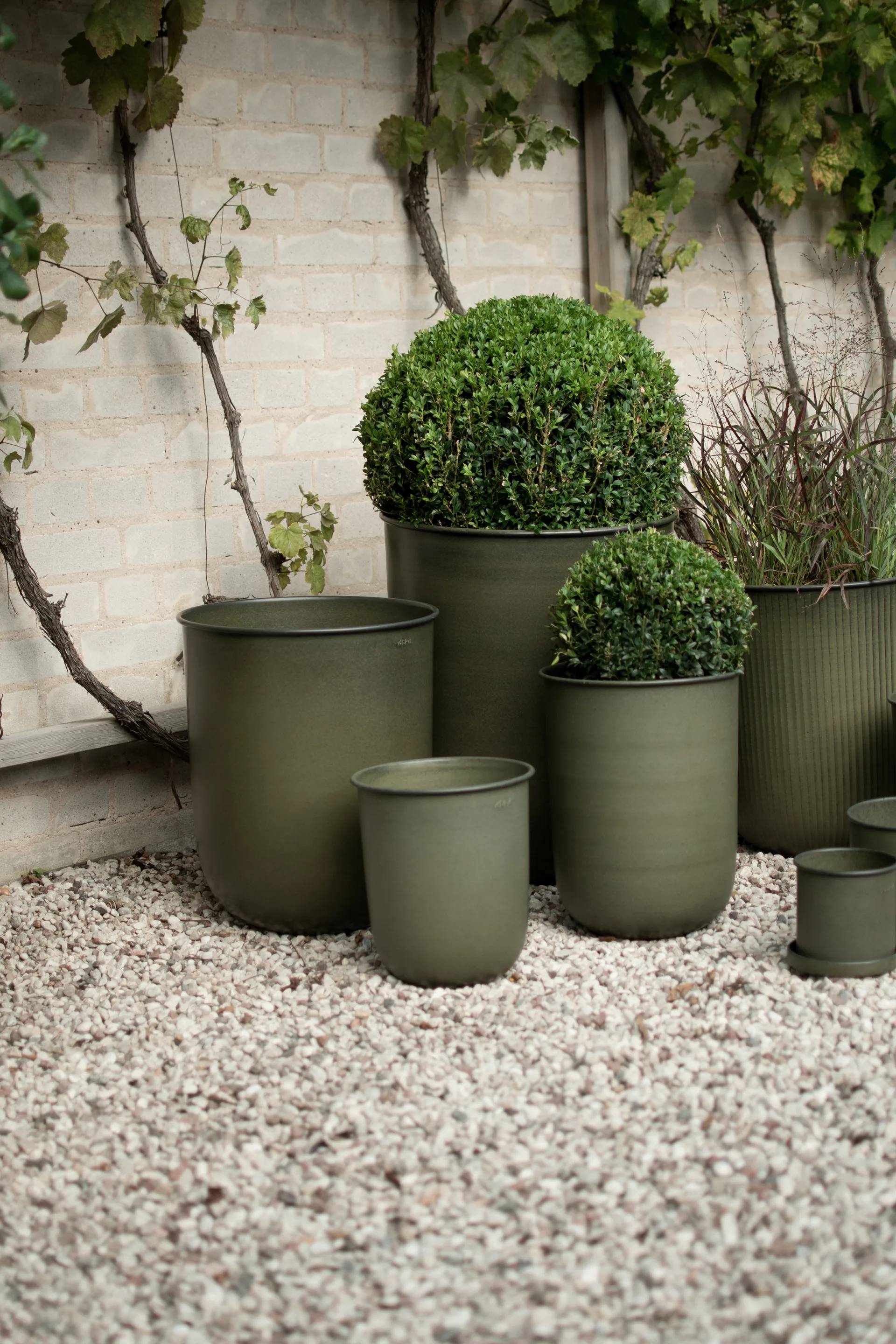 Out 植木鉢 3個セット, Green DBKD | ディービーケーディー