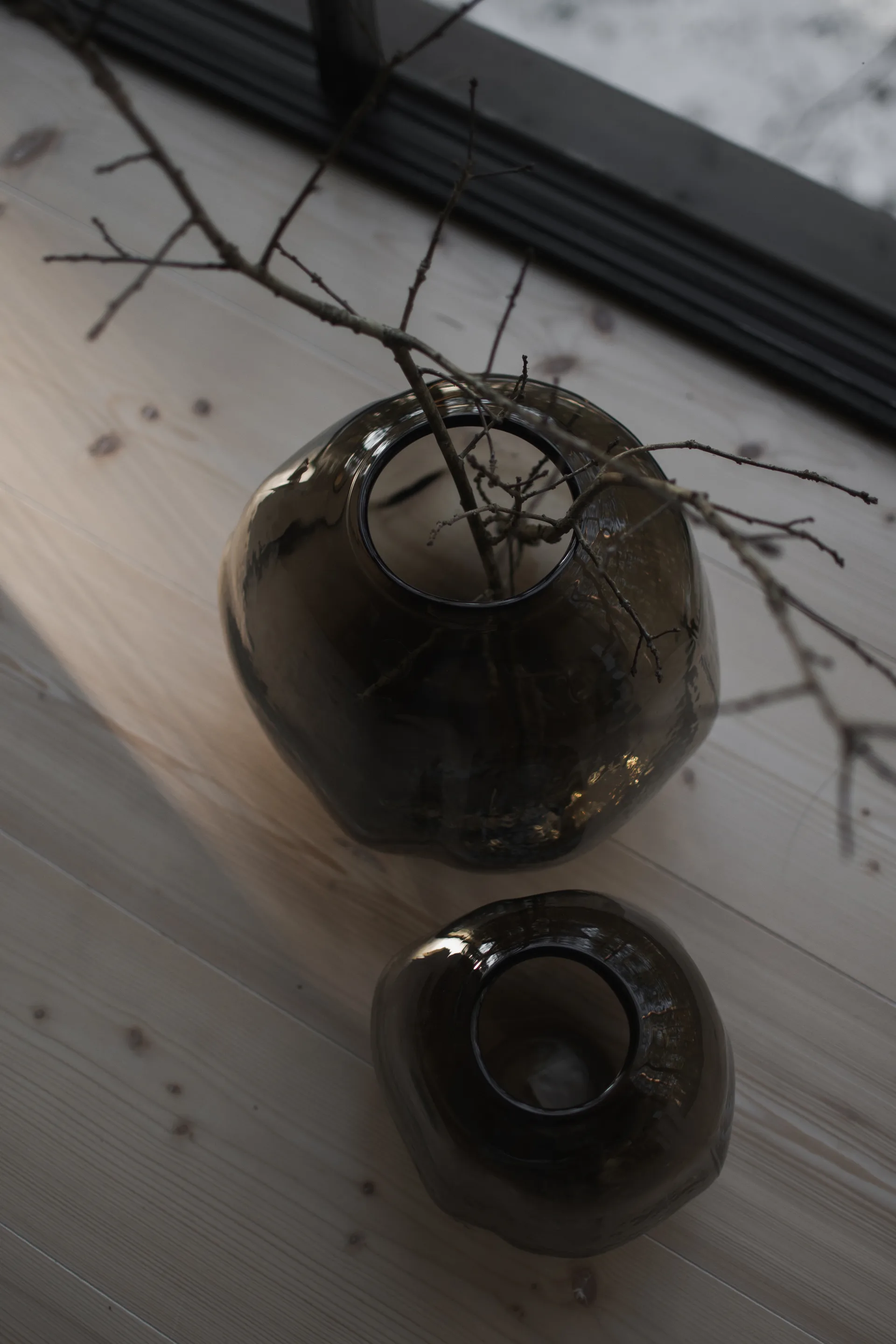 Pebble 花瓶 brown, Large Ø28 cm DBKD | ディービーケーディー