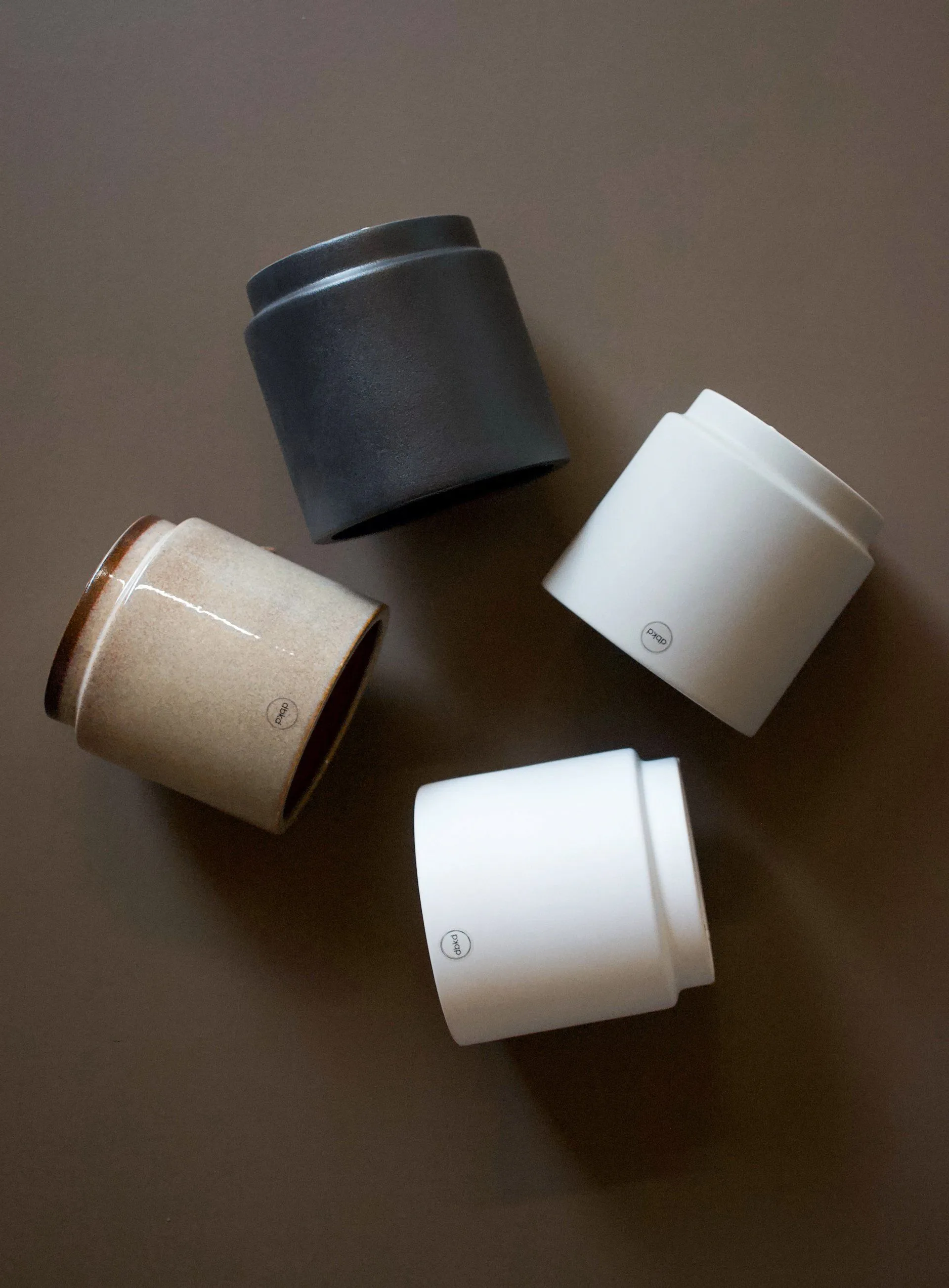 ソリッド 植木鉢 キャストアイロン, Small Ø10 cm DBKD | ディービーケーディー