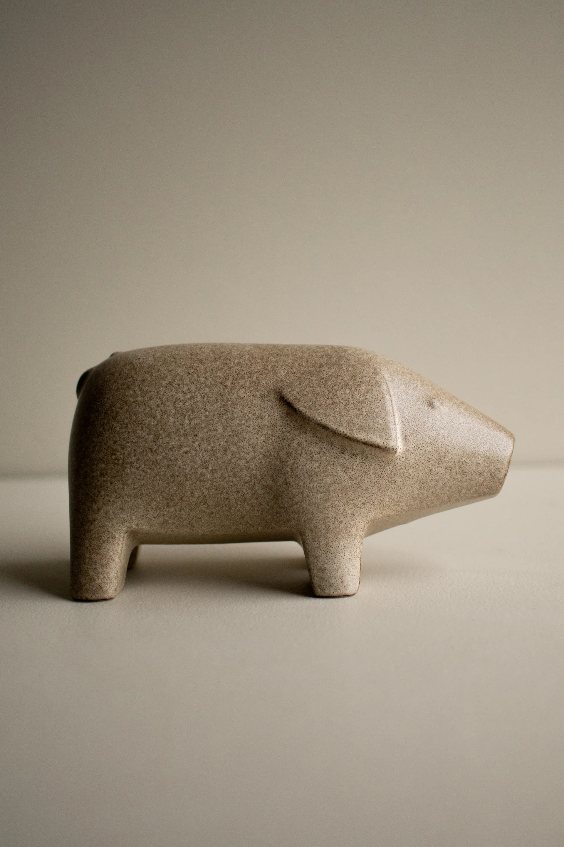 Swedish pig L, Beige DBKD | ディービーケーディー