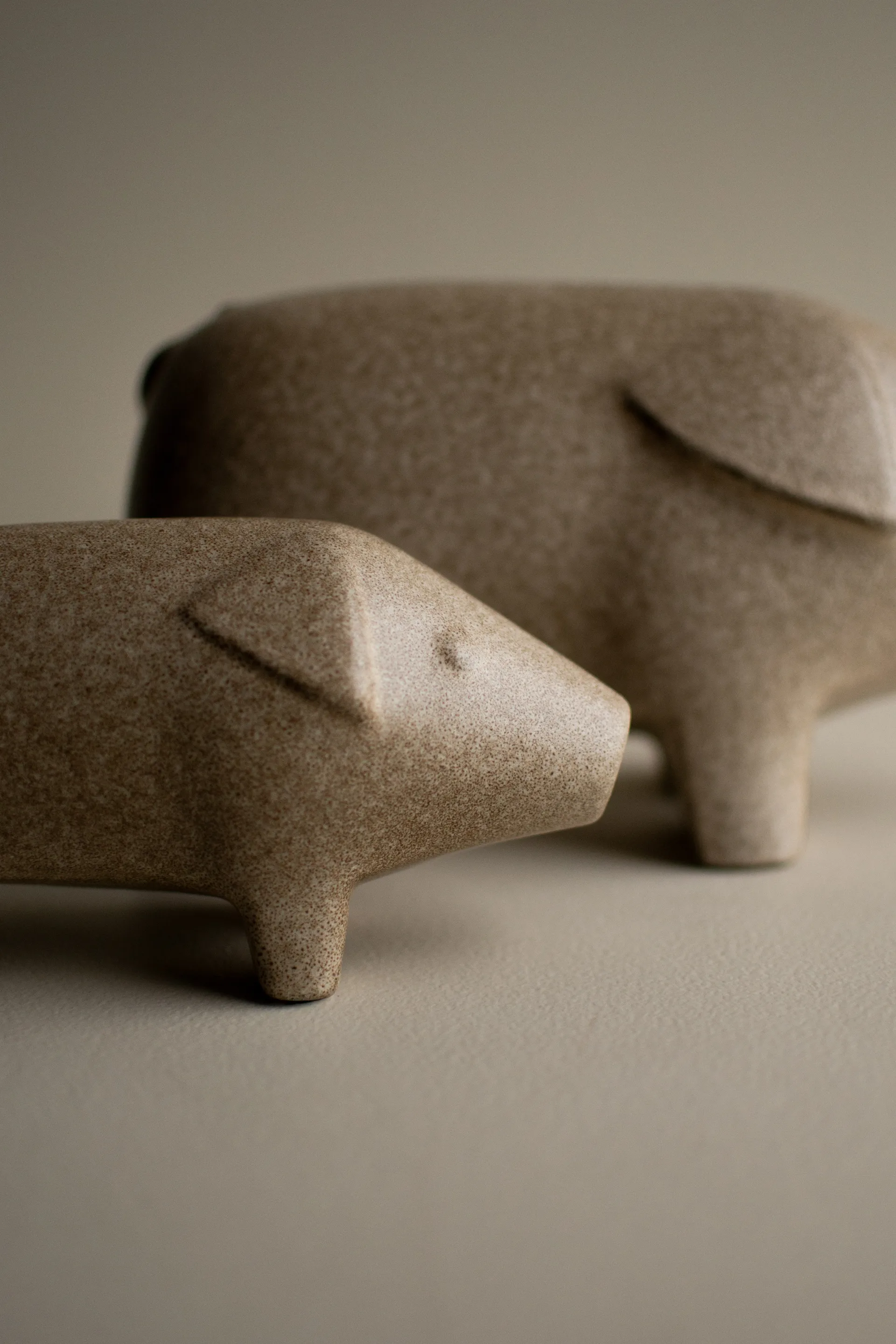 Swedish pig S, Beige DBKD | ディービーケーディー