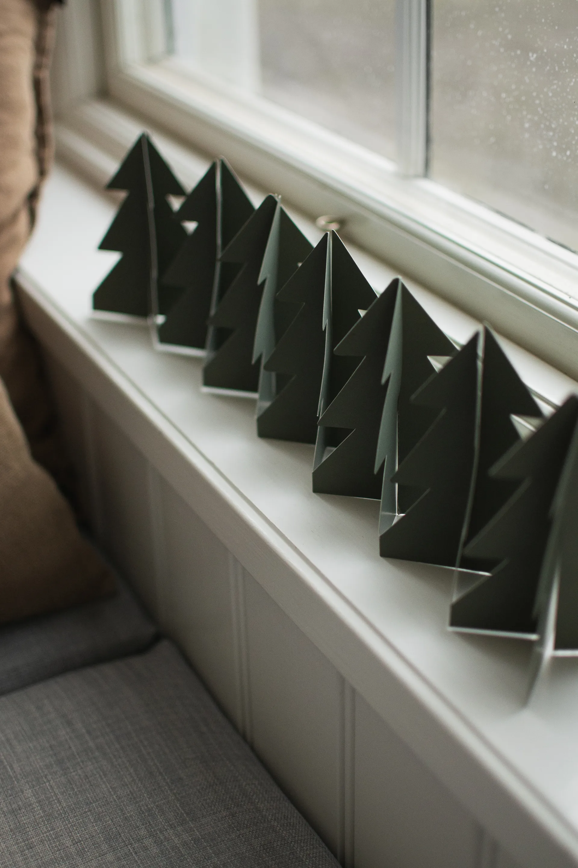 Tree in a row デコレーション, Green, 7x60 cm DBKD | ディービーケーディー