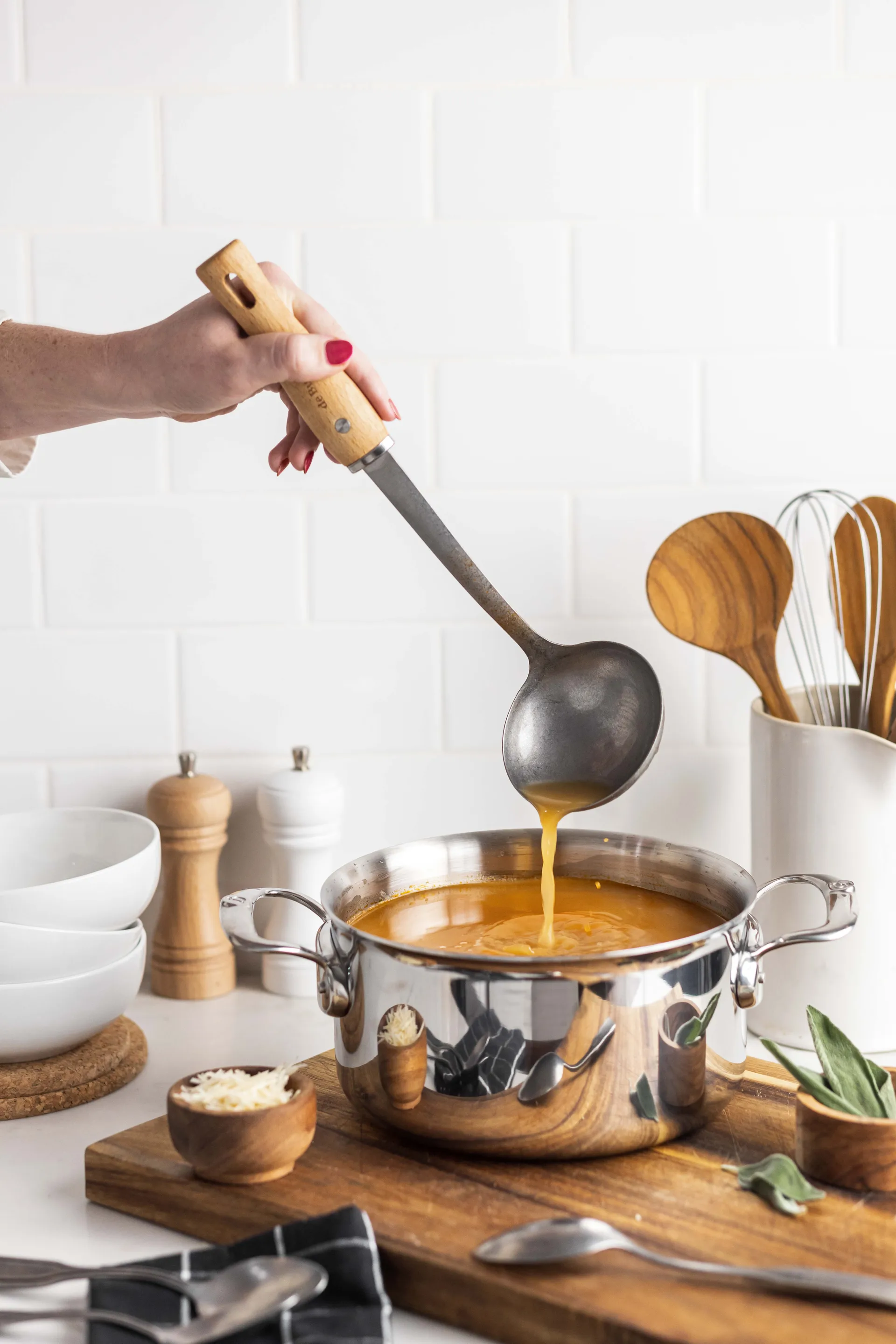 De Buyer B Bois soup おたま & ウッドハンドル, Stainless steel De Buyer | デバイヤー