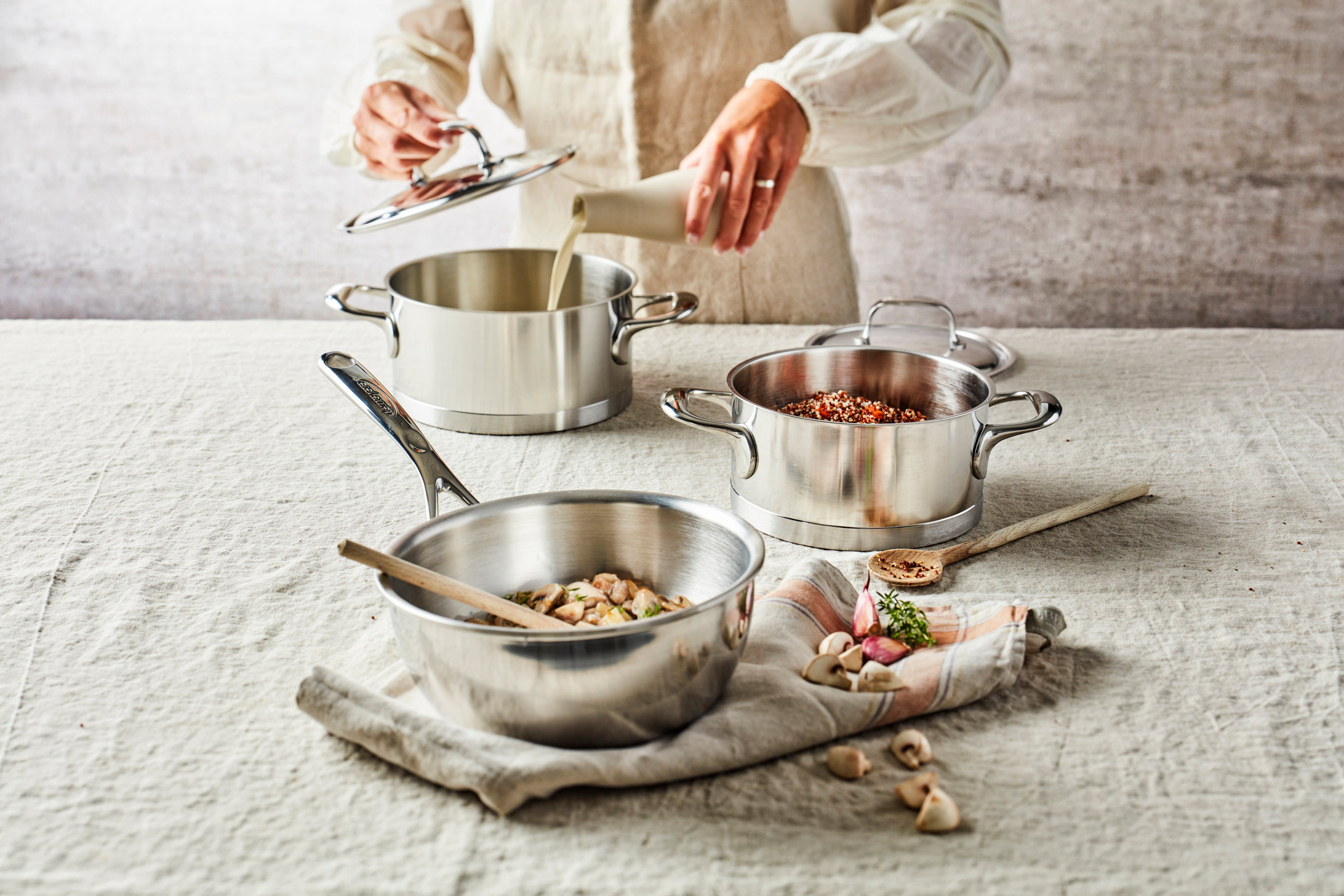 M▽demeyere デメイエレ ソースパン ミルクパン 片手鍋 (38031) Amazon｜Demeyere デメイエレ 「 インテンス ソースパン 16cm