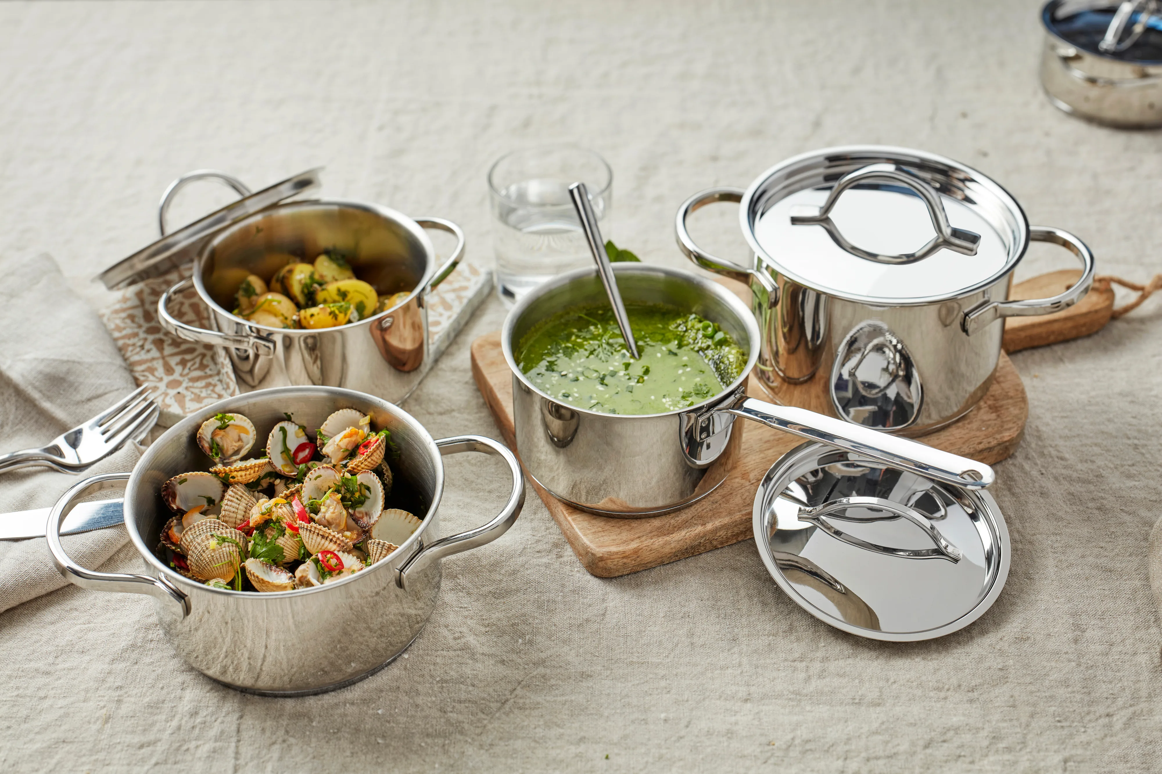 Demeyere | デメイエレ からのDemeyere Resto ソースパン - NordicNest.jp