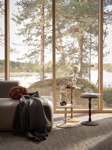 ペデスタル テーブル Ø31x67.5 cm - Oak - Design House Stockholm | デザインハウス ストックホルム