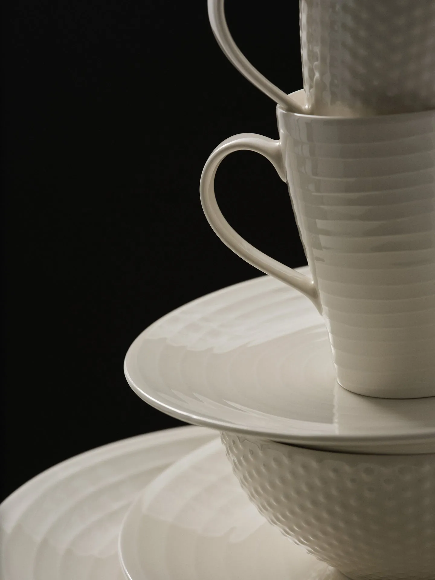 Blond ディナープレート 28 cm, stripe white Design House Stockholm | デザインハウス ストックホルム