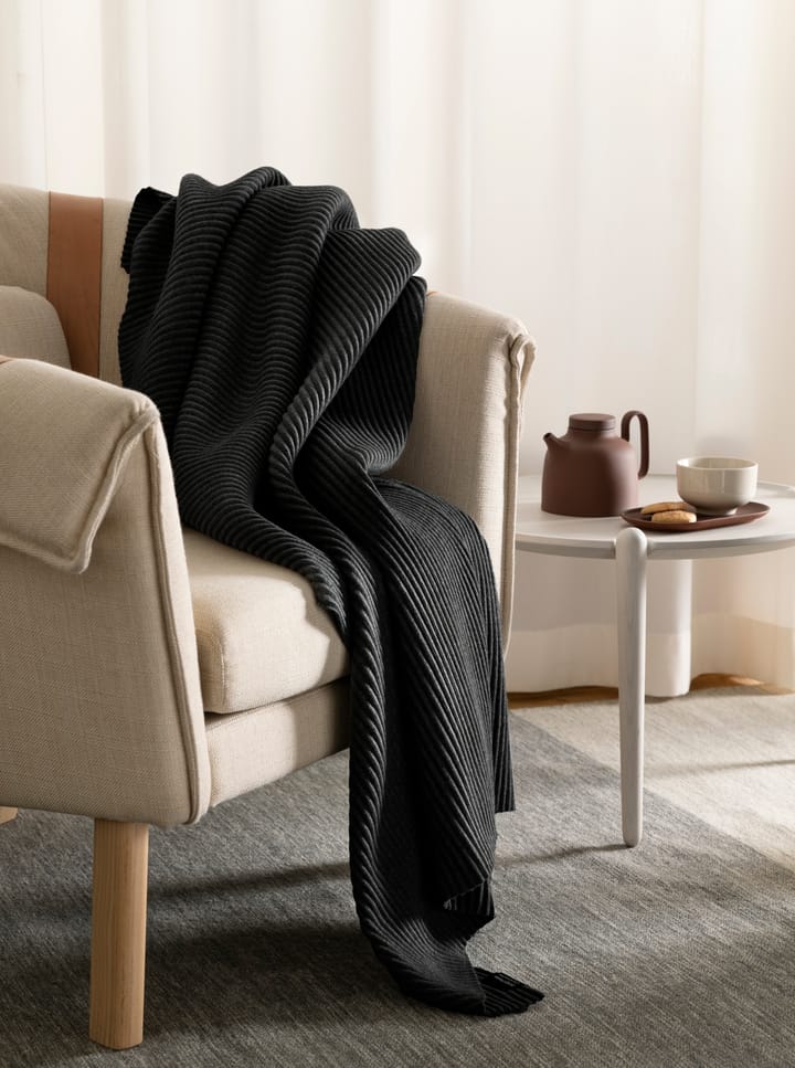 Pleece スロー 140x170 cm, Black Design House Stockholm | デザインハウス ストックホルム