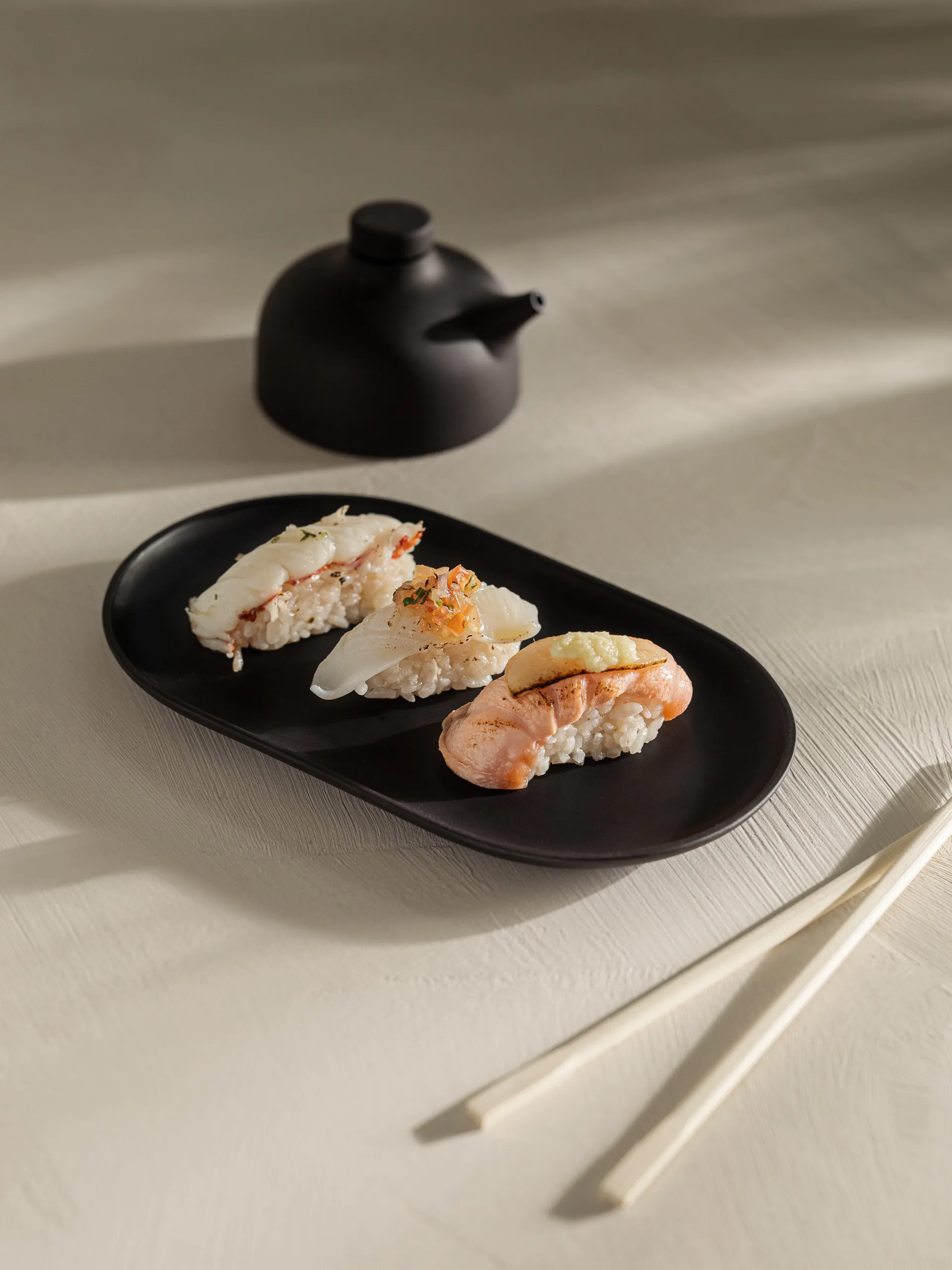 Sand プレート oval 12.5x20 cm, Black clay Design House Stockholm | デザインハウス ストックホルム