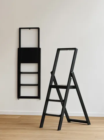 Step ladder はしご - Black-lacquered - Design House Stockholm | デザインハウス ストックホルム