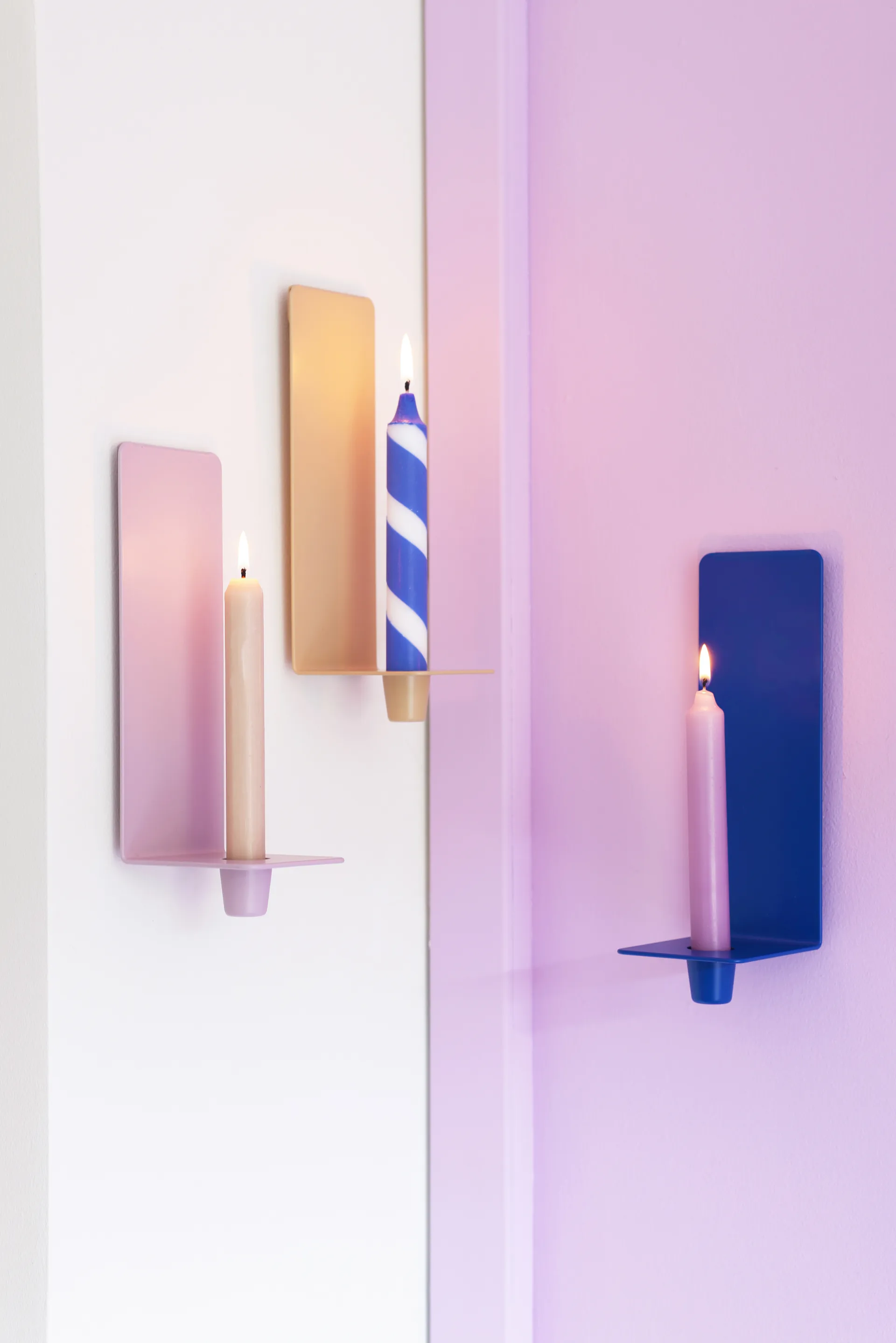 Cosy up 壁掛けキャンドルスティック 25 cm, Cobalt Design Letters | デザインレターズ