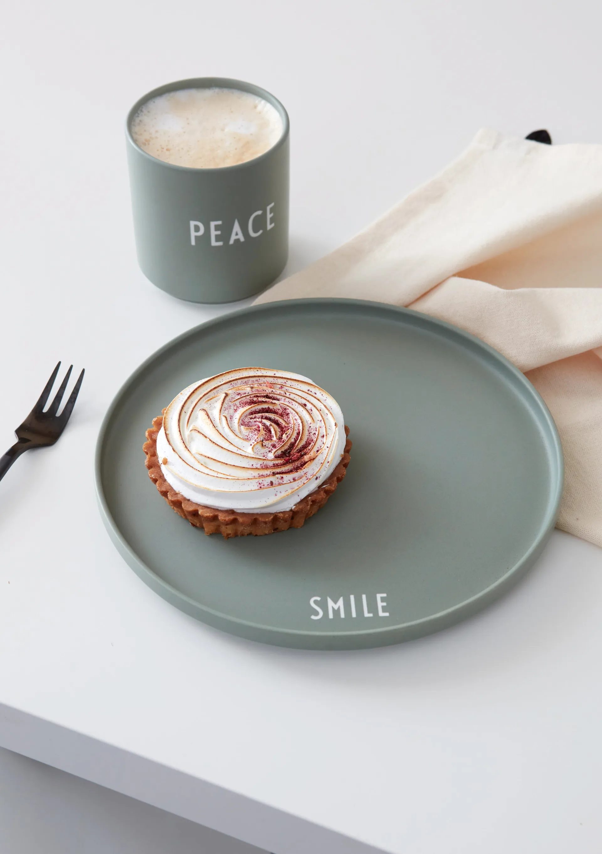 Design Letters フェイバリットカップ 25 cl, Peace-green Design Letters | デザインレターズ