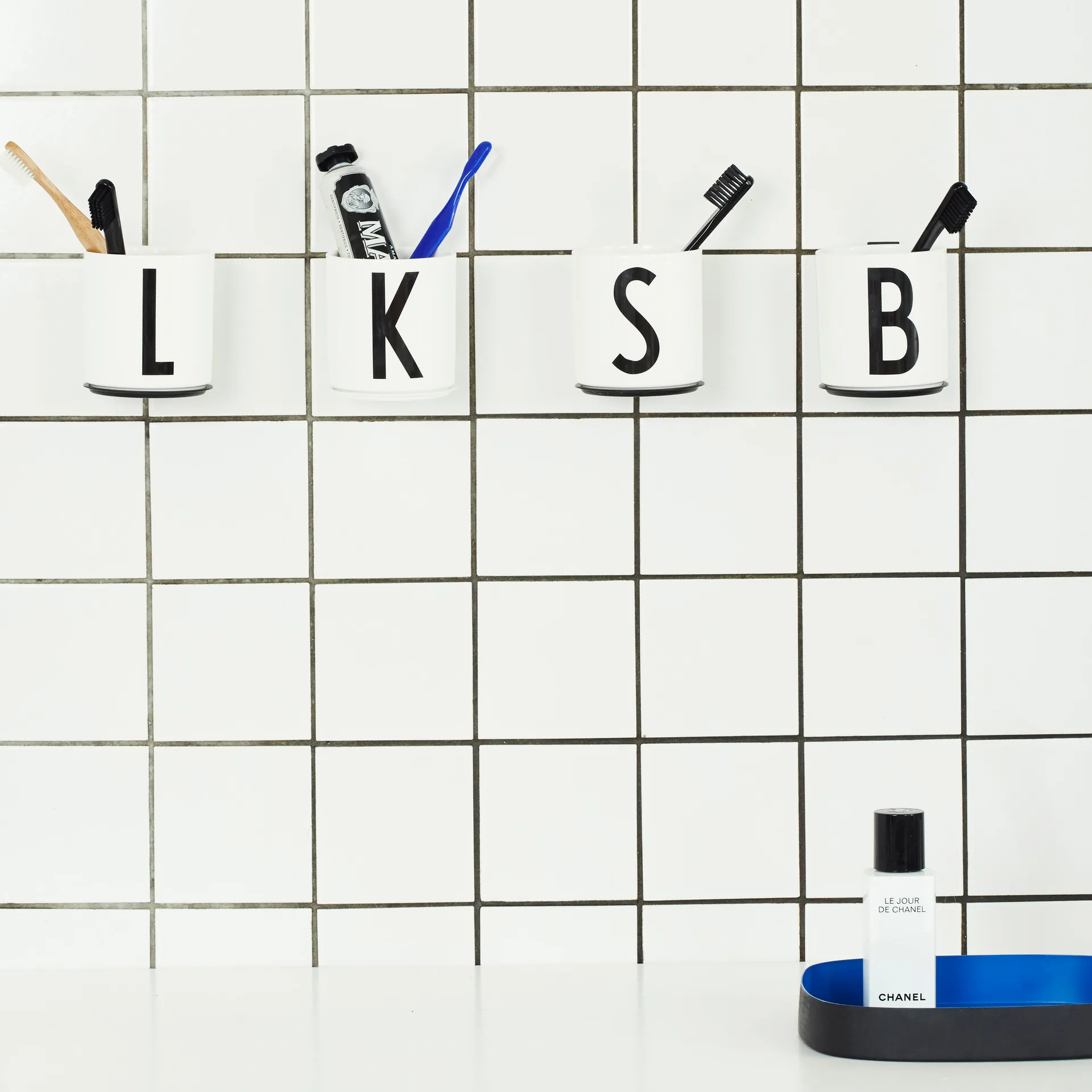 Design Letters カップ ホルダー, black Design Letters | デザインレターズ