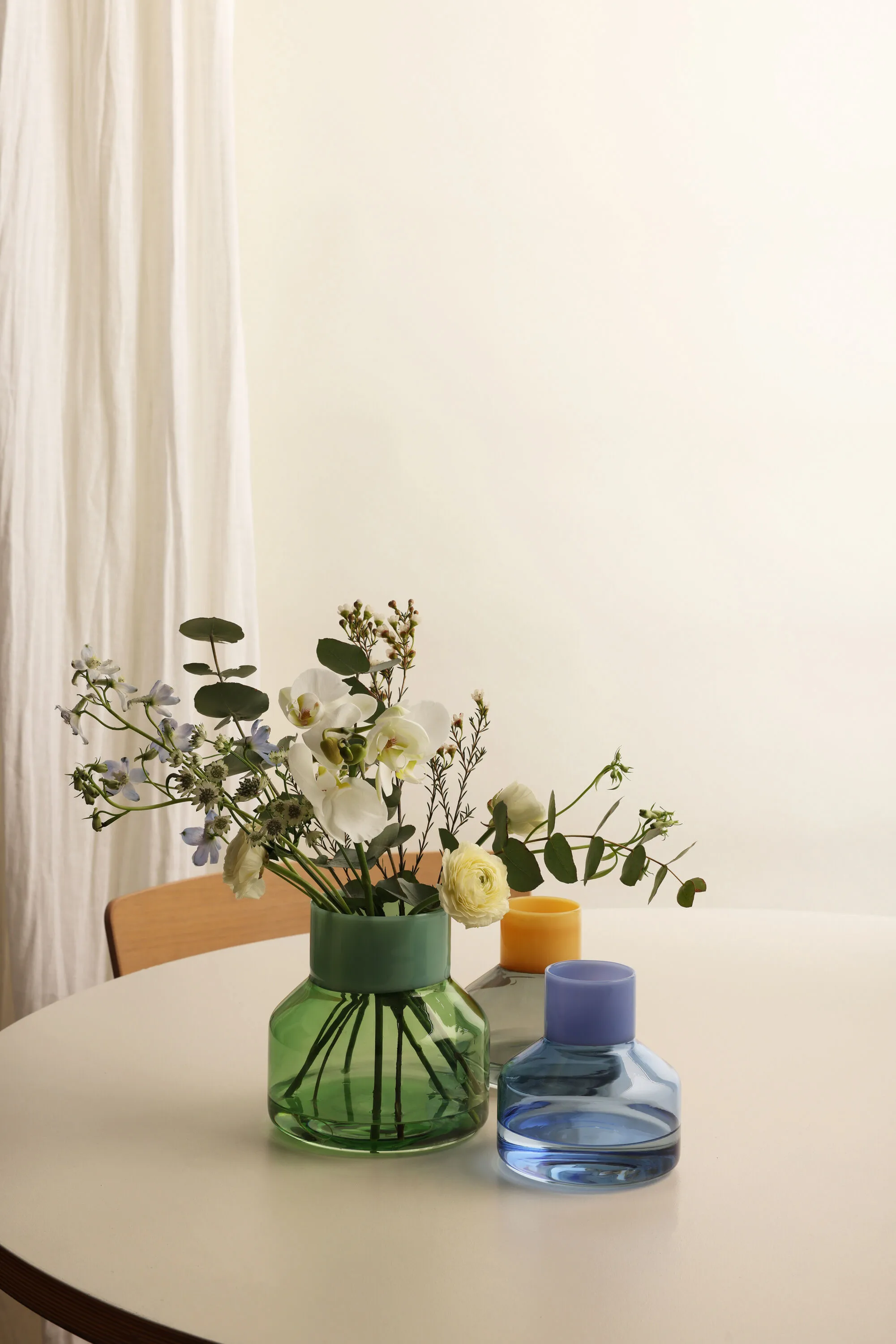 Design Letters | デザインレターズ からのGenerous 花瓶 medium Ø13