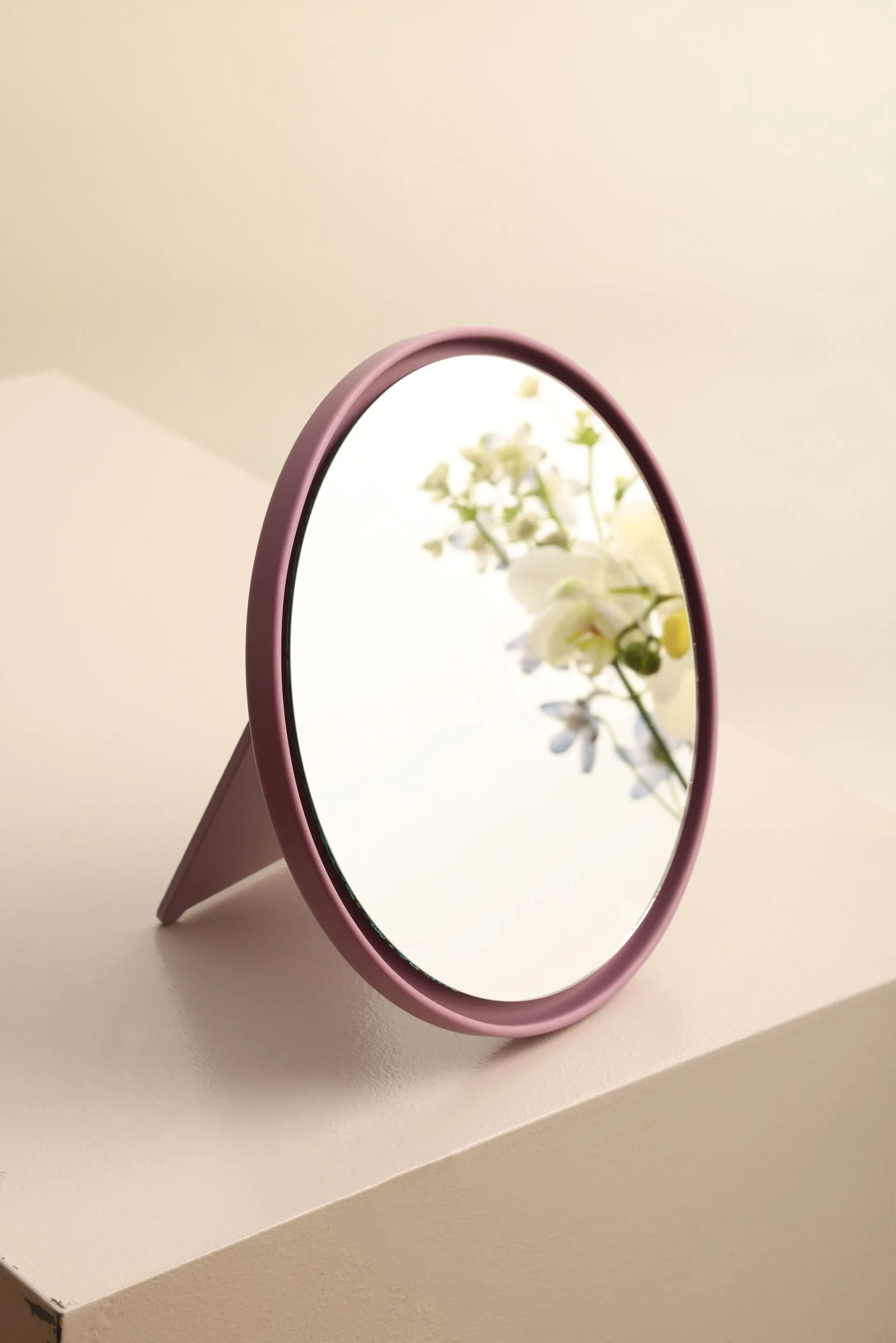 Mirror Mirror テーブルミラー Ø21 cm, Lavender Design Letters | デザインレターズ