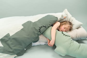 Croco ボディーピロー 36x150 cm - Green - Done by deer