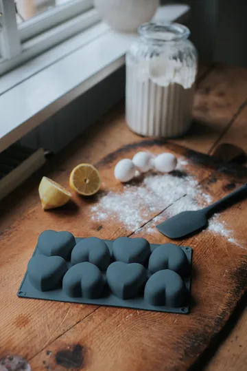 Beck ベーキングティン - Grey, heart, silicone, 8 pcs - Dorre