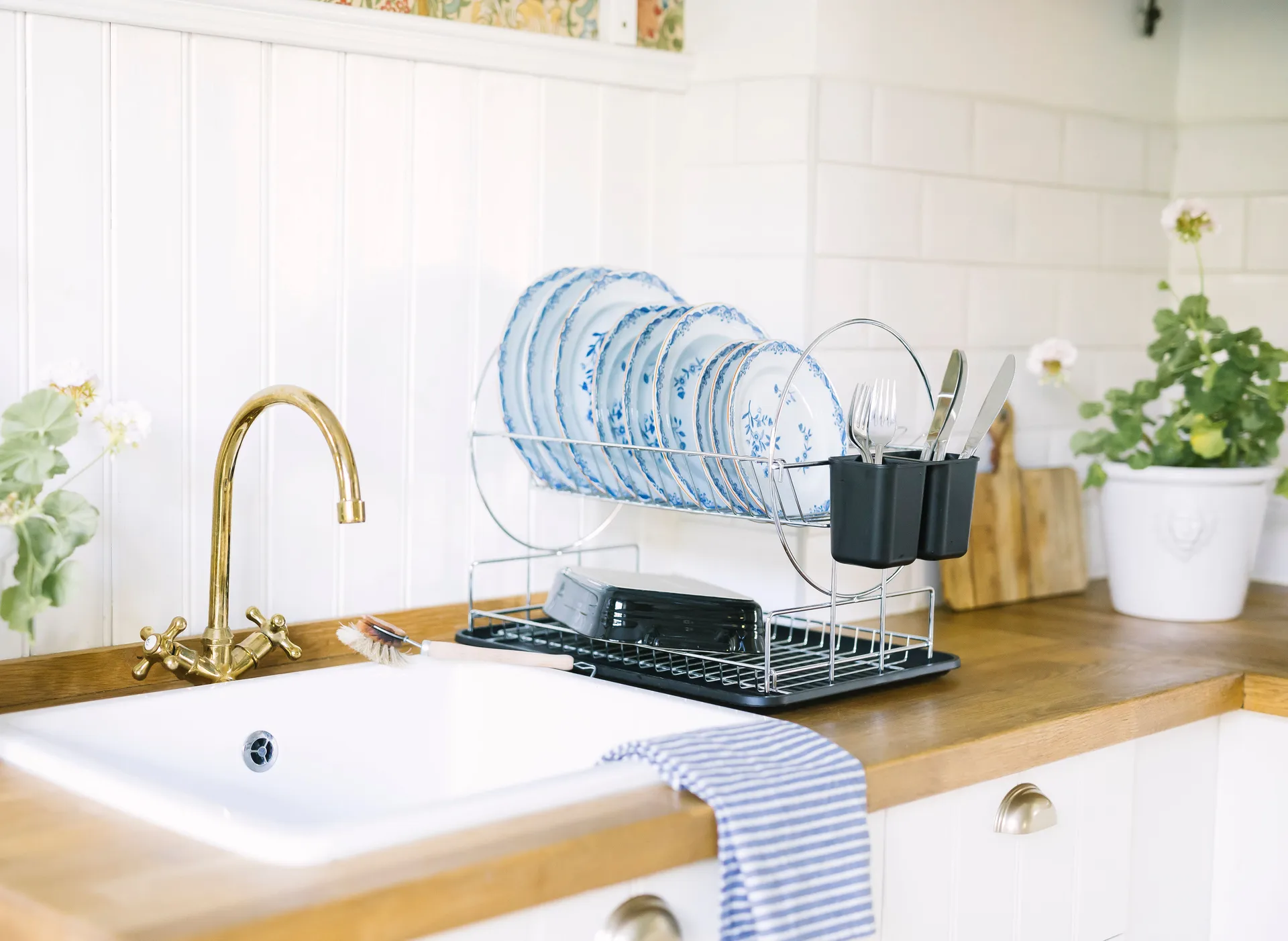 Disa ディッシュラック 2 plan 32x47 cm, Chromed Iron Dorre