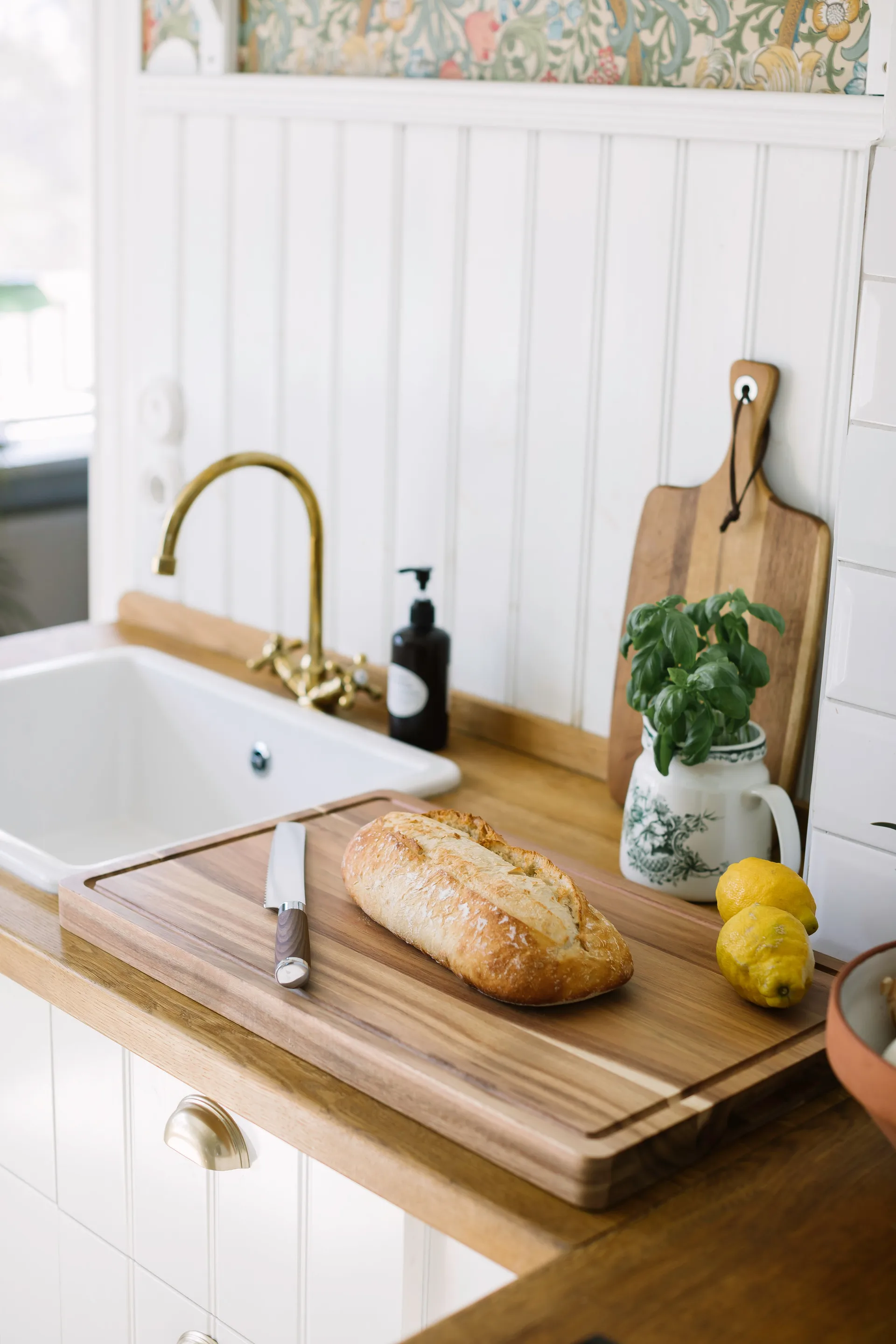 Skyle カッティングボード 35x56 cm, Acacia Dorre