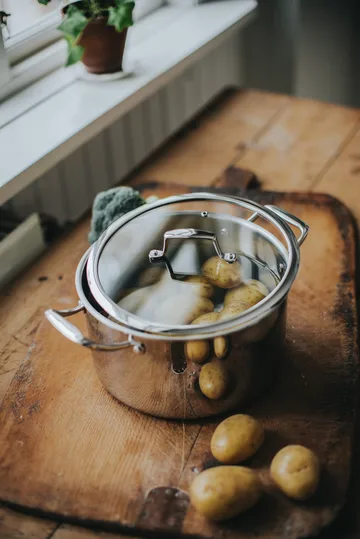 Trivence ポット - Stainless steel, glass lid, 5 L - Dorre