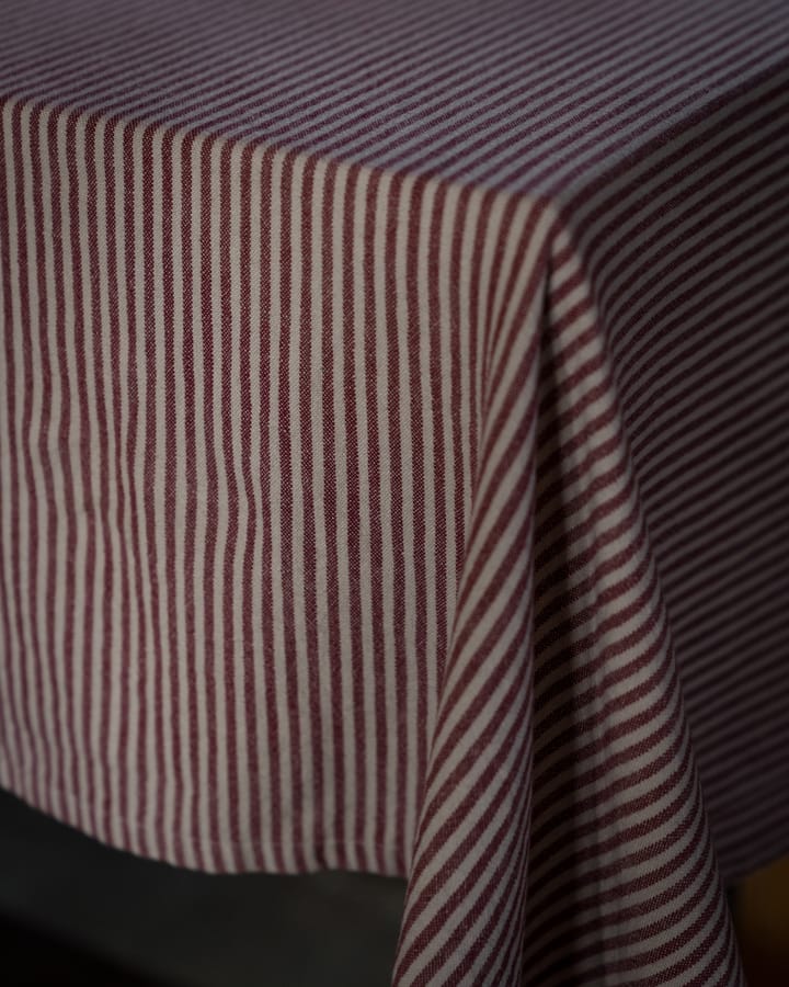 Ernst テーブルクロス ストライプ細め 145x300 cm, Red-beige ERNST | エルンスト