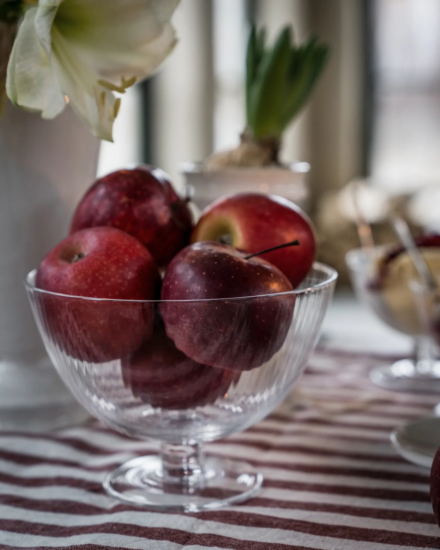 Ernst 脚付きガラスボウル, Ø16.5 cm ERNST | エルンスト