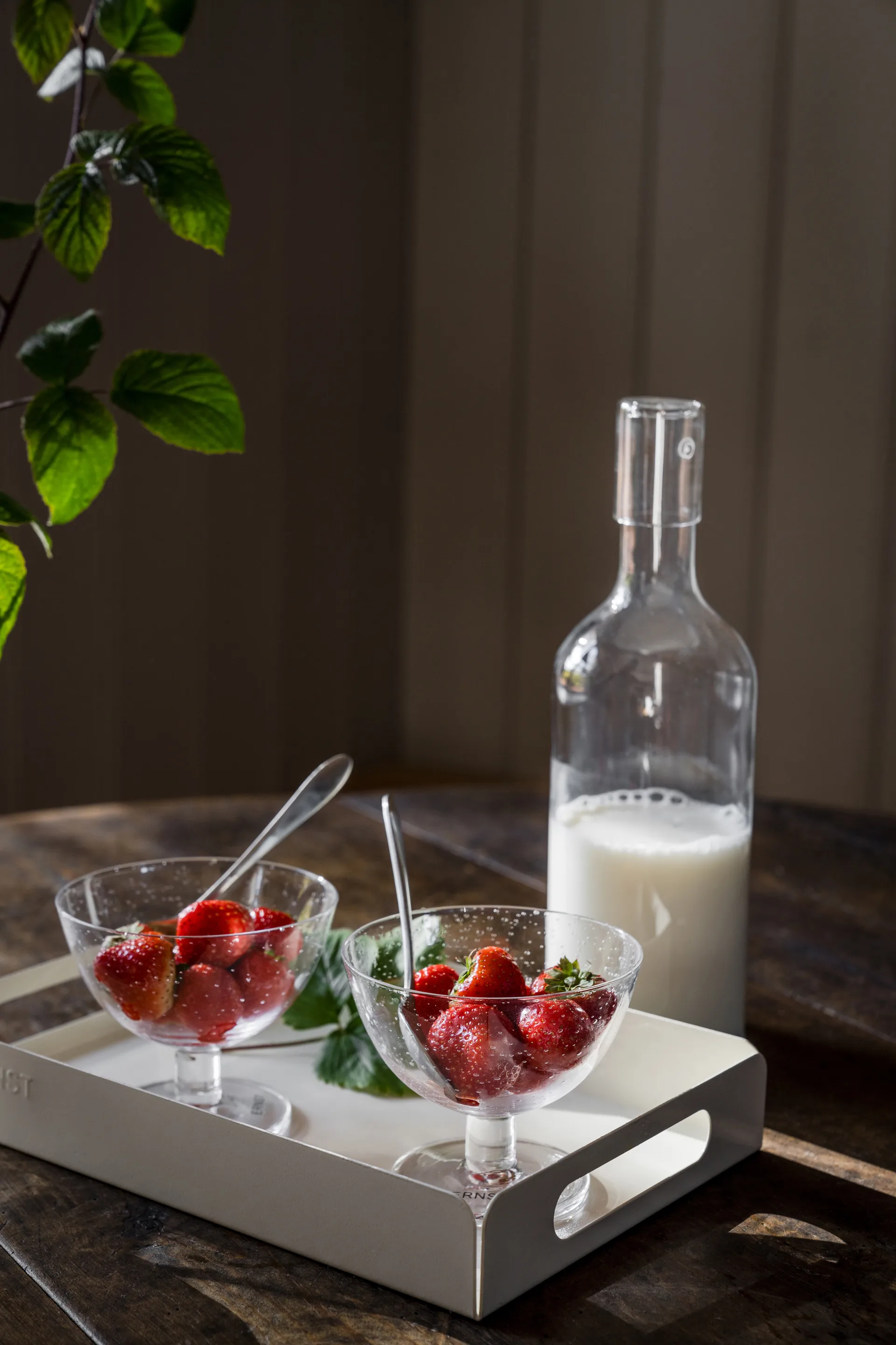 Ernst メタルトレイ 18x28.5 cm, Cream white ERNST | エルンスト