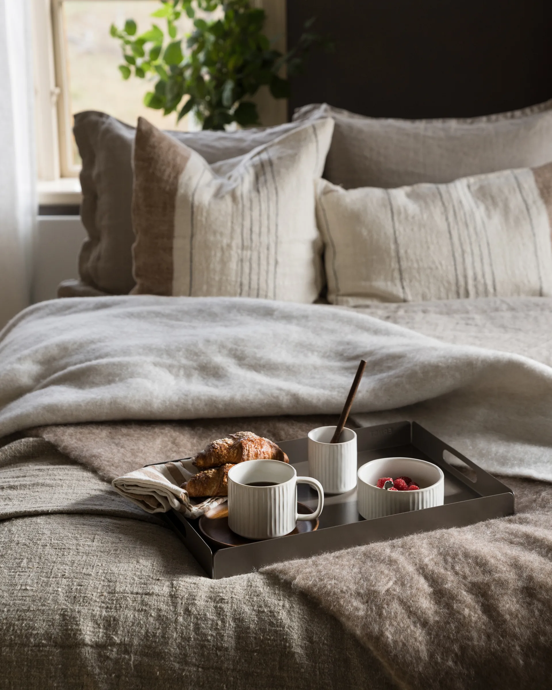 Ernst メタルトレイ 30x45 cm, Mole ERNST | エルンスト