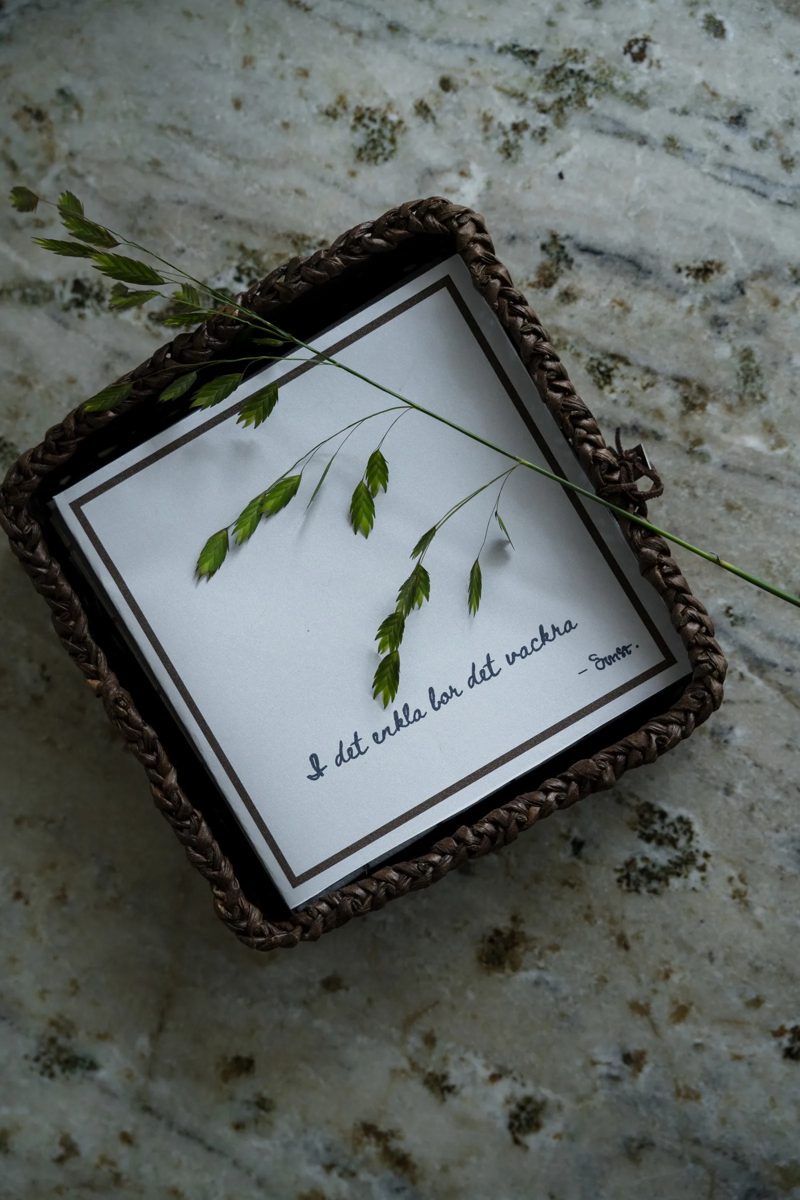 Ernst ナプキン with citat I det enkla 20パック, Light grey ERNST | エルンスト