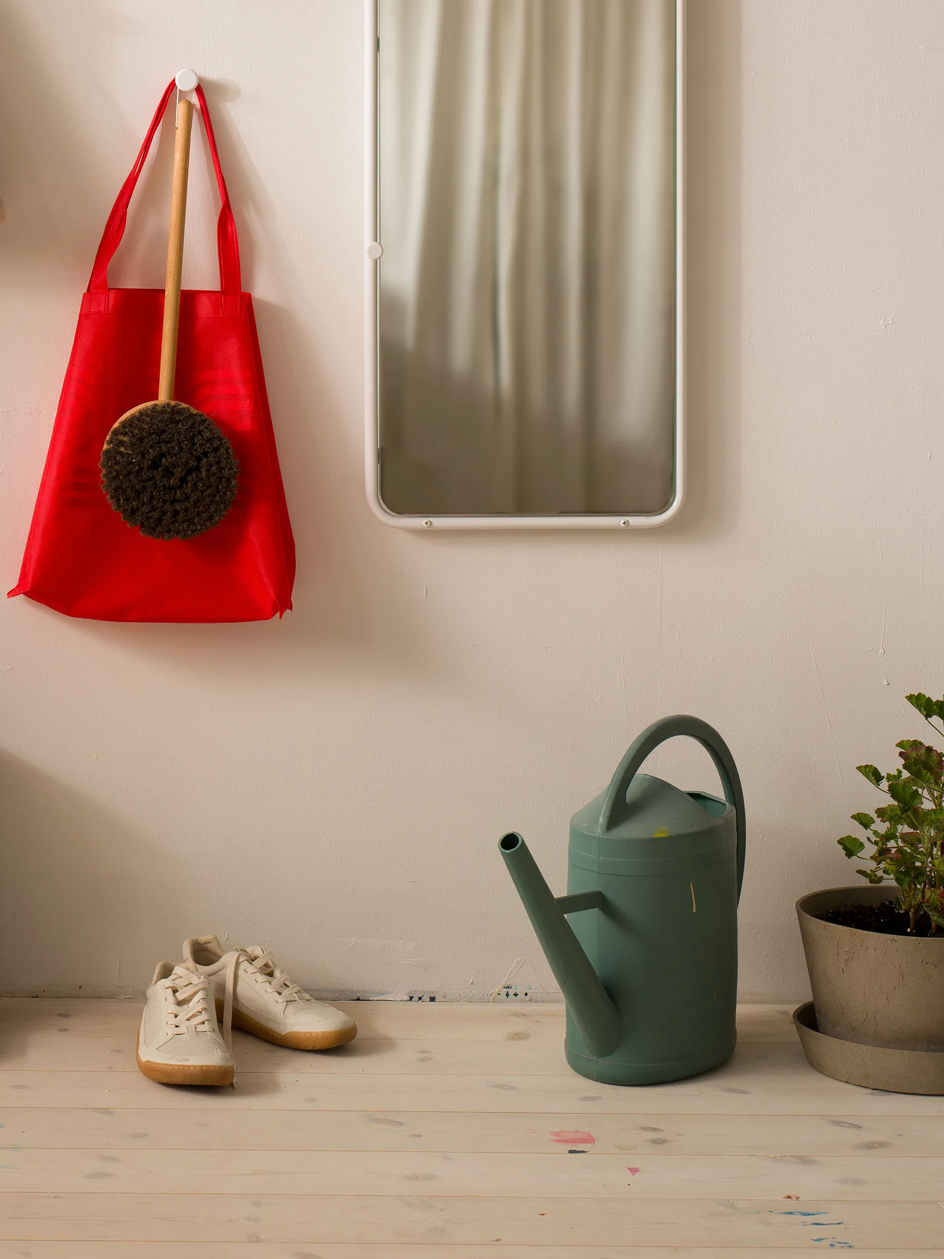 Classic ウォールミラー 120x40 cm, White Essem Design | エッセムデザイン