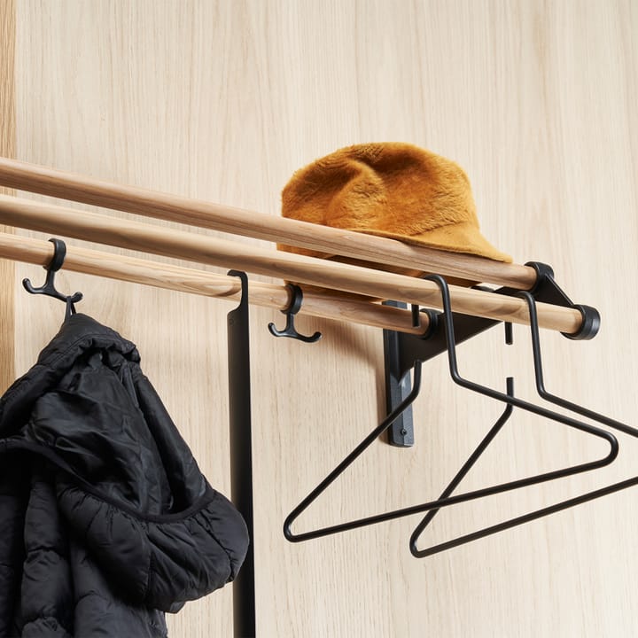 Nostalgi 291 ハットシェルフ 100 cm, Oak -black Essem Design | エッセムデザイン
