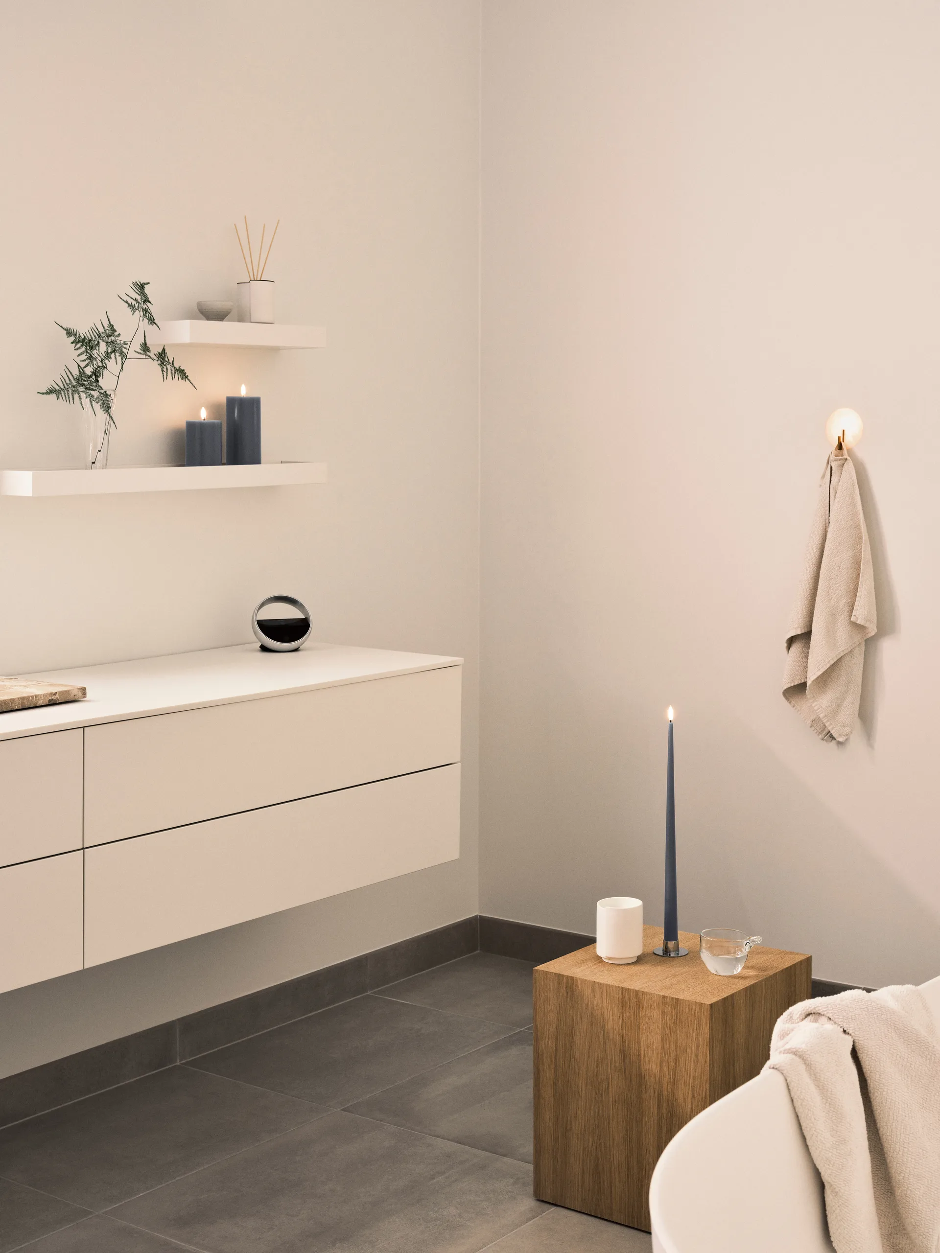 ester & erik ブロックキャンドル LED, 74 Dark Slate, 10 cm ester & erik | エスター & エリック