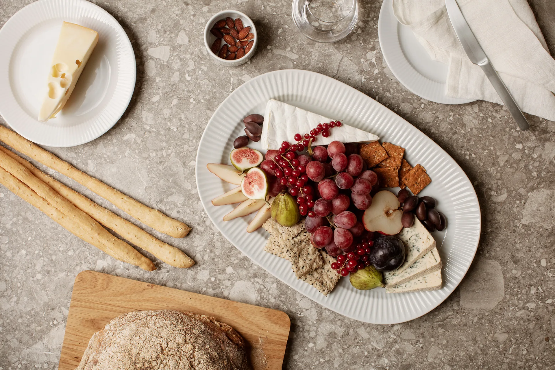 Eva Trio Legio Nova サービングプレート 29x42 cm, White Eva Solo | エバソロ