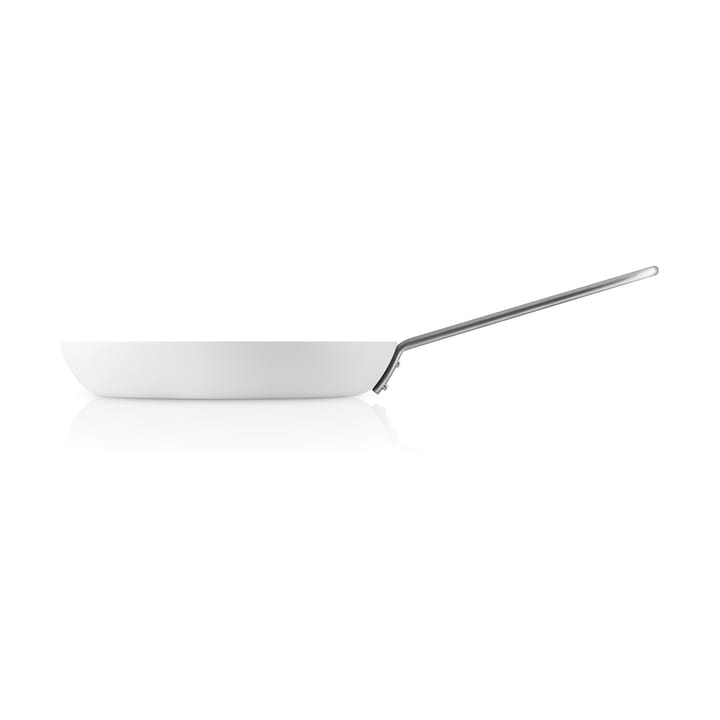 Eva Trio White Line Slip-Let セラミック フライパン, 24 cm Eva Solo | エバソロ