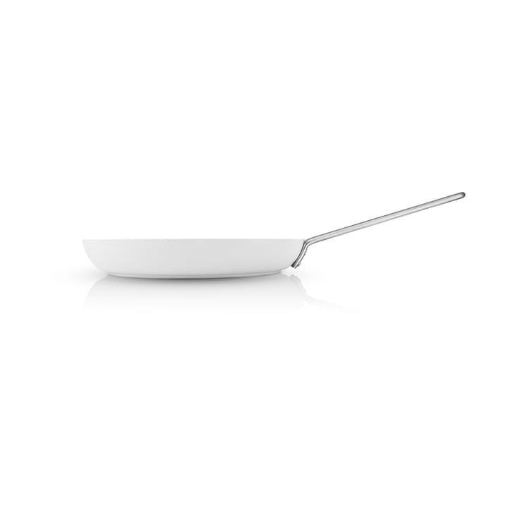 Eva Trio White Line Slip-Let セラミック フライパン, 28 cm Eva Solo | エバソロ