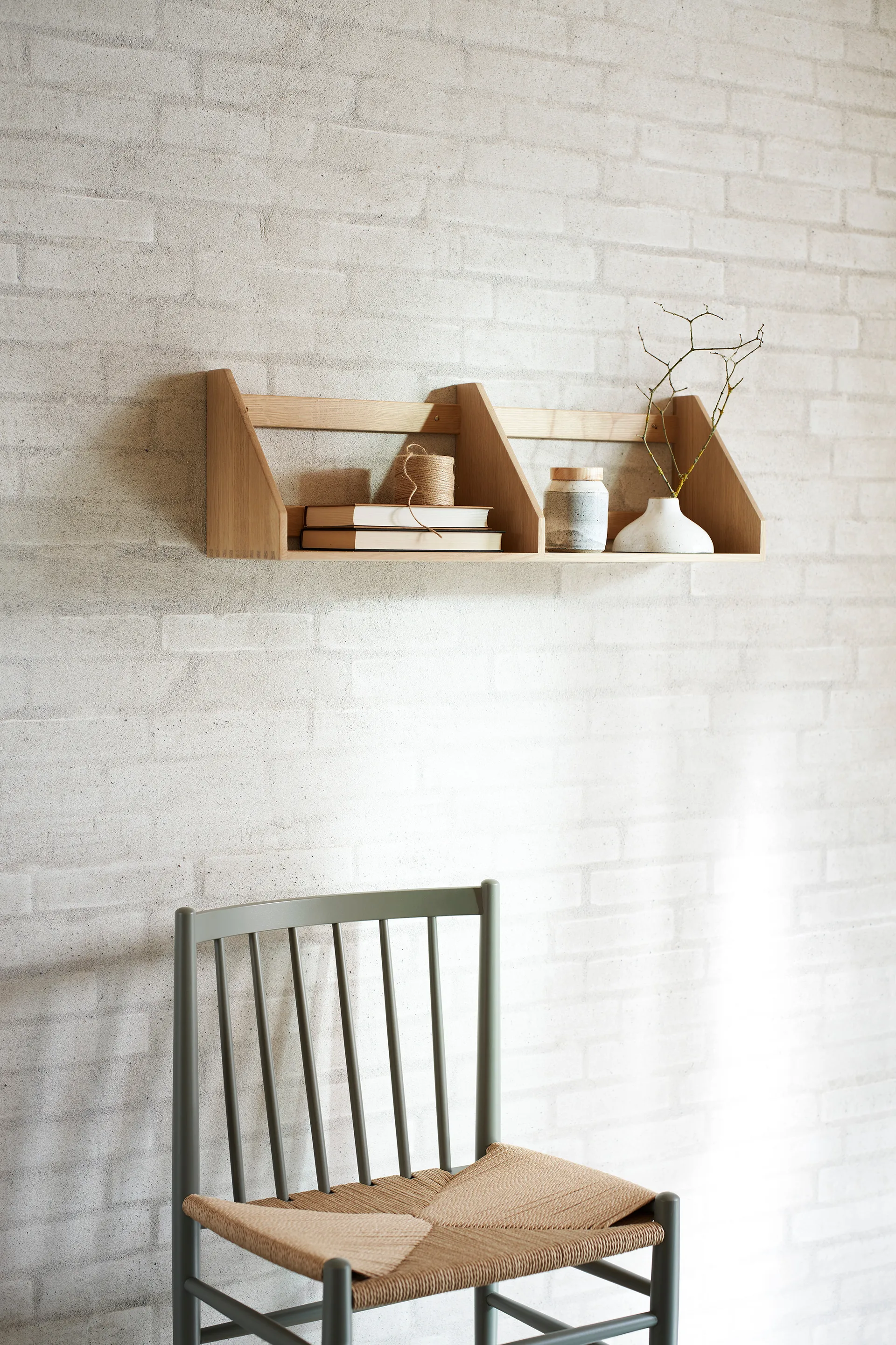 B5 シェルフ gloss 5 80x21 cm, Oak nature lacquered FDB Møbler