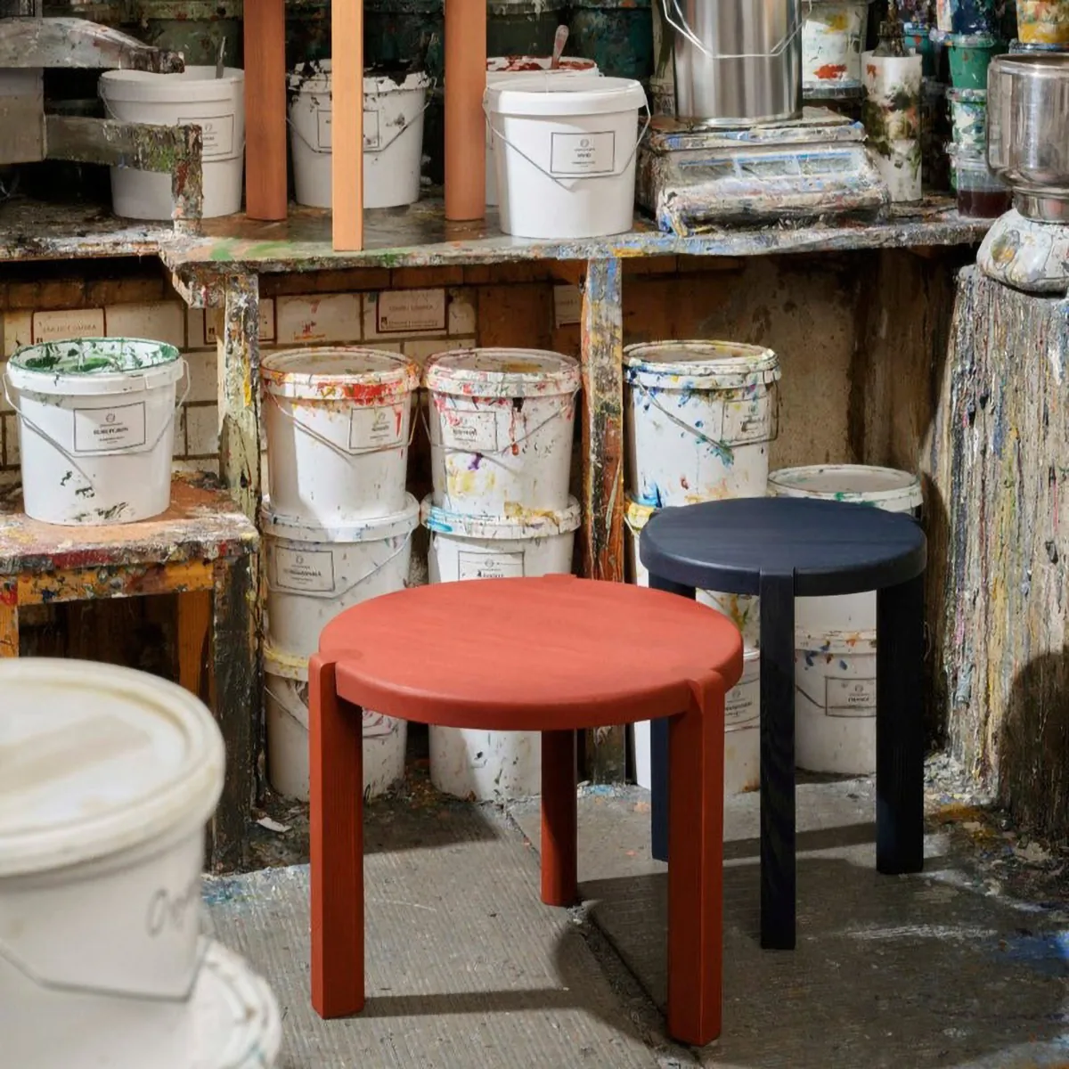 D108 Ragnesminde サイドテーブル Ø35 cm, Midnight blue FDB Møbler