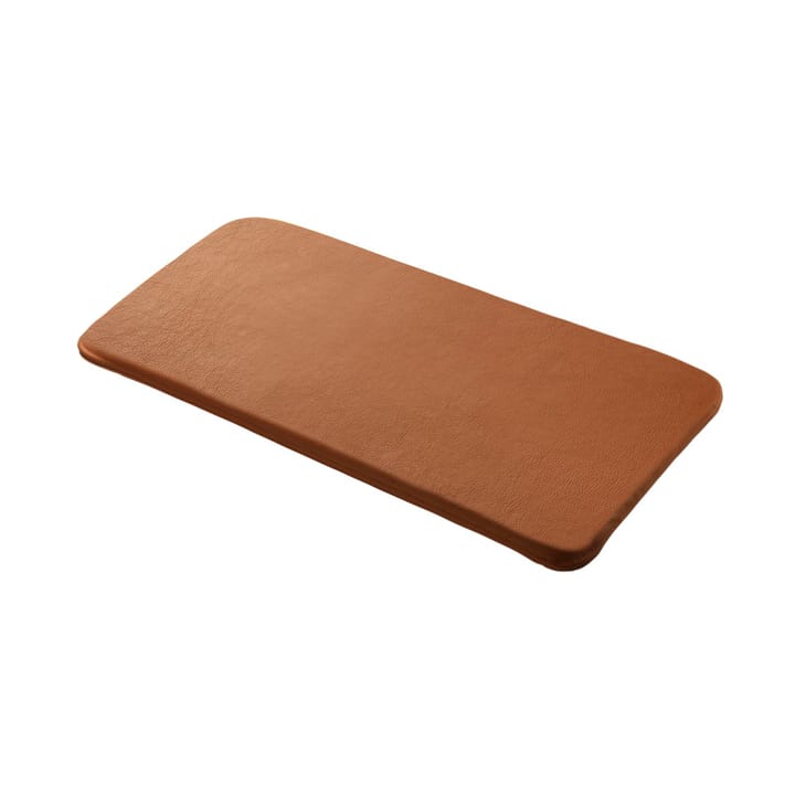 R6 Radius シートクッション 33x65 cm - Cognac leather - FDB Møbler