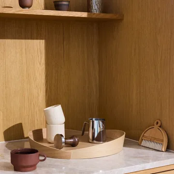 V43 Top トレイ Ø38 cm - Lacquered oak - FDB Møbler