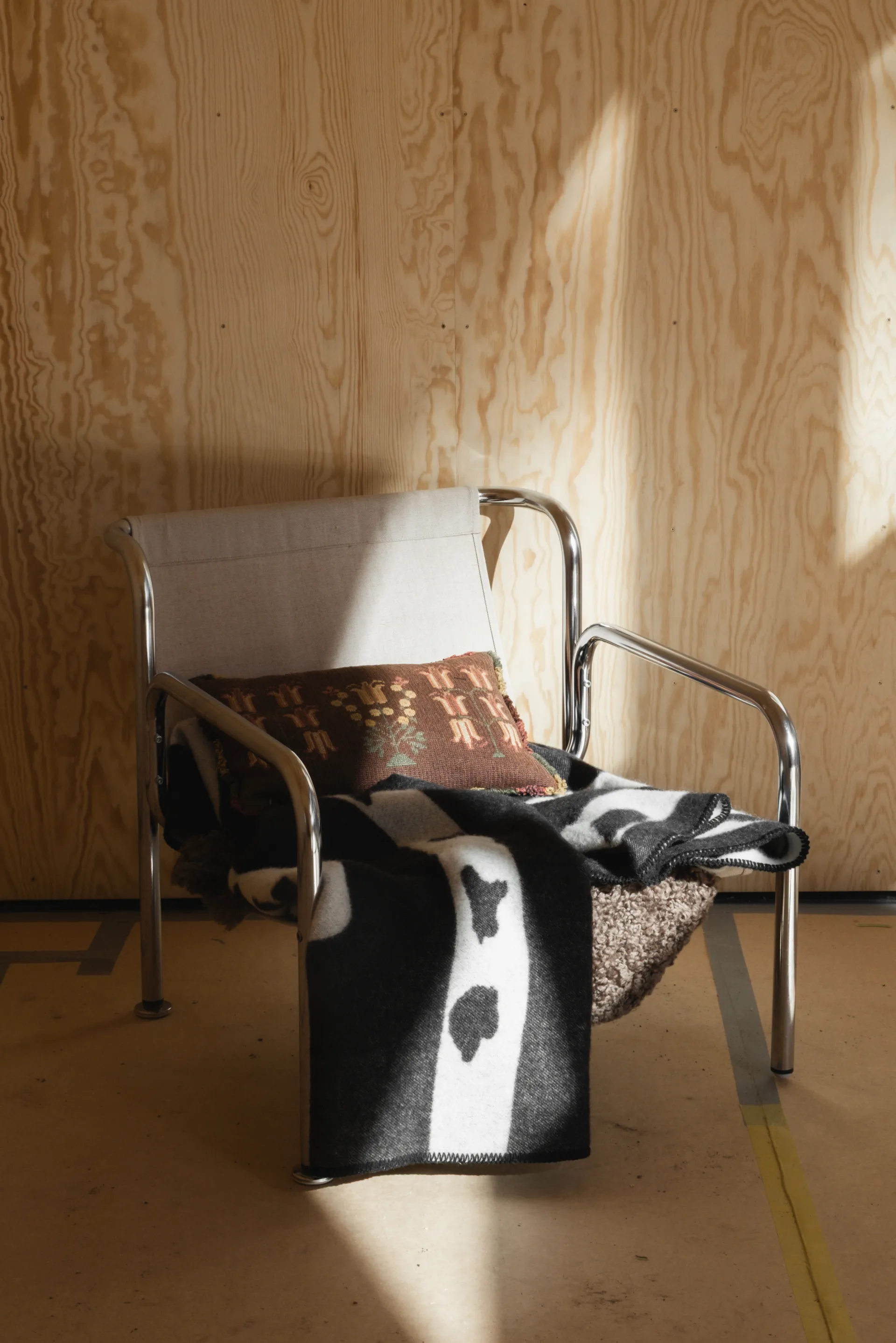 Birch スロー 130x180 cm, Black-white Fine Little Day | ファインリトルデイ