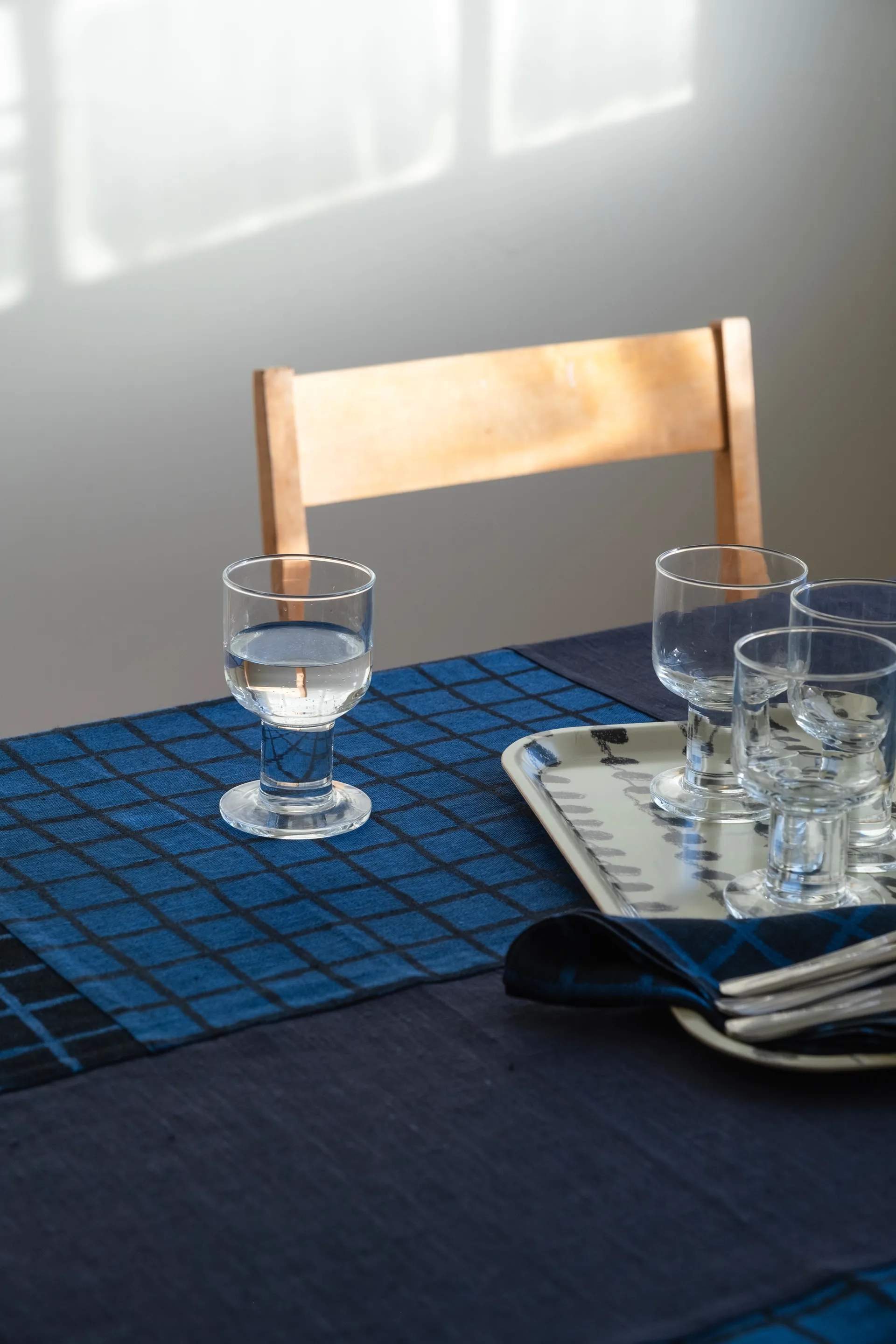 Dot トレイ 22x43 cm, Black-white Fine Little Day | ファインリトルデイ