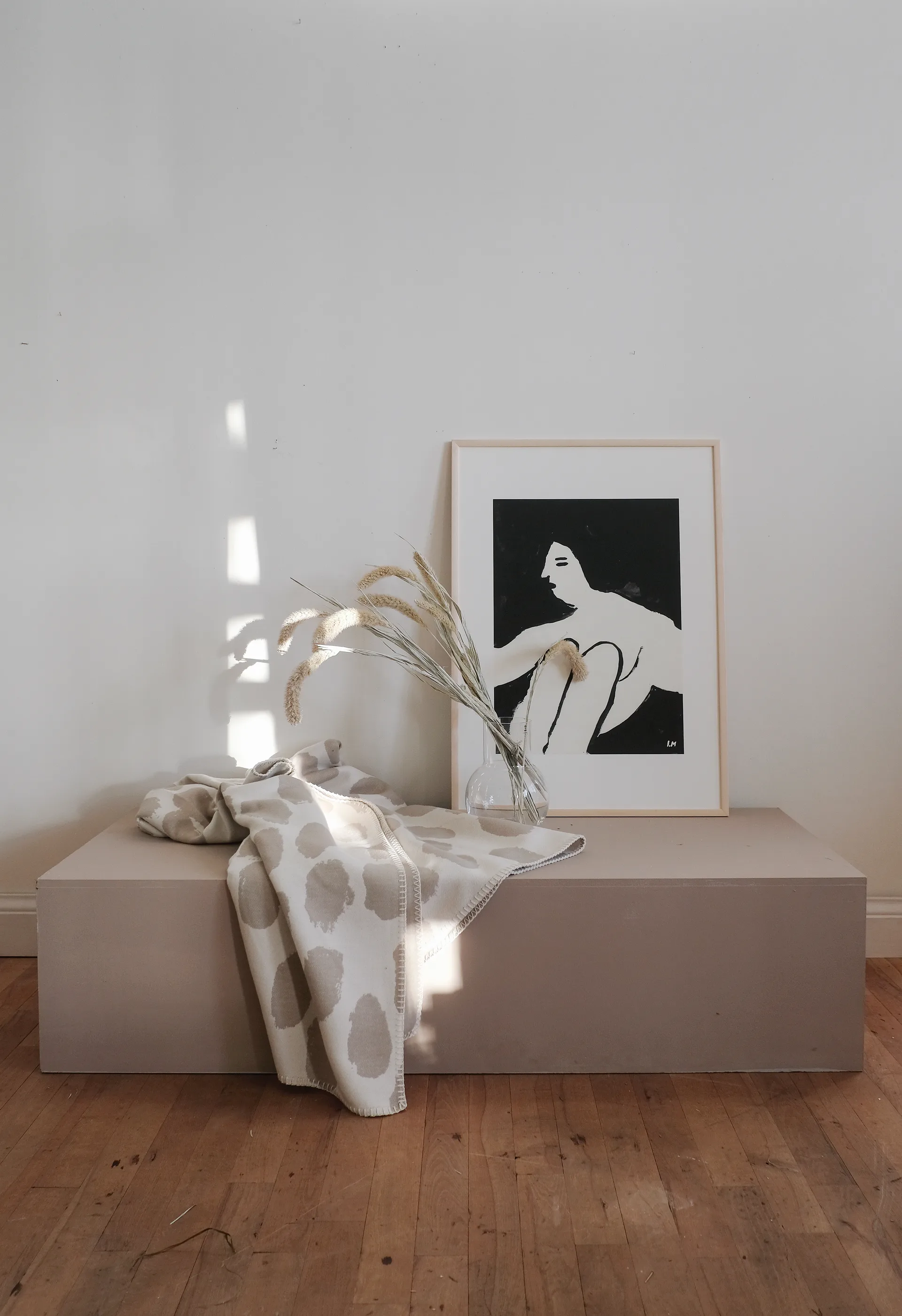 Dots スロー 140x180 cm, Beige Fine Little Day | ファインリトルデイ