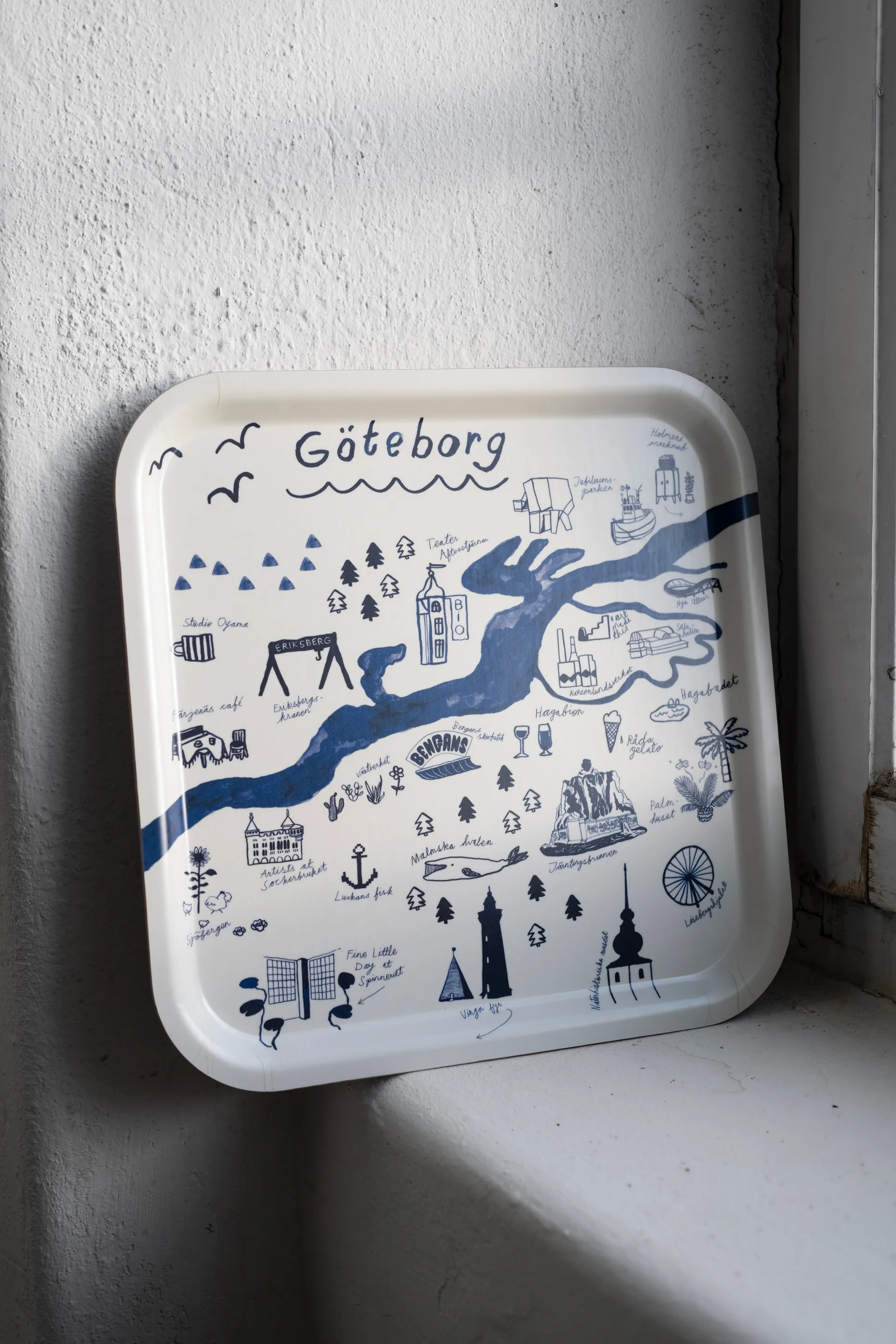 Gothenburg トレイ 32x32 cm, White-Blue Fine Little Day | ファインリトルデイ