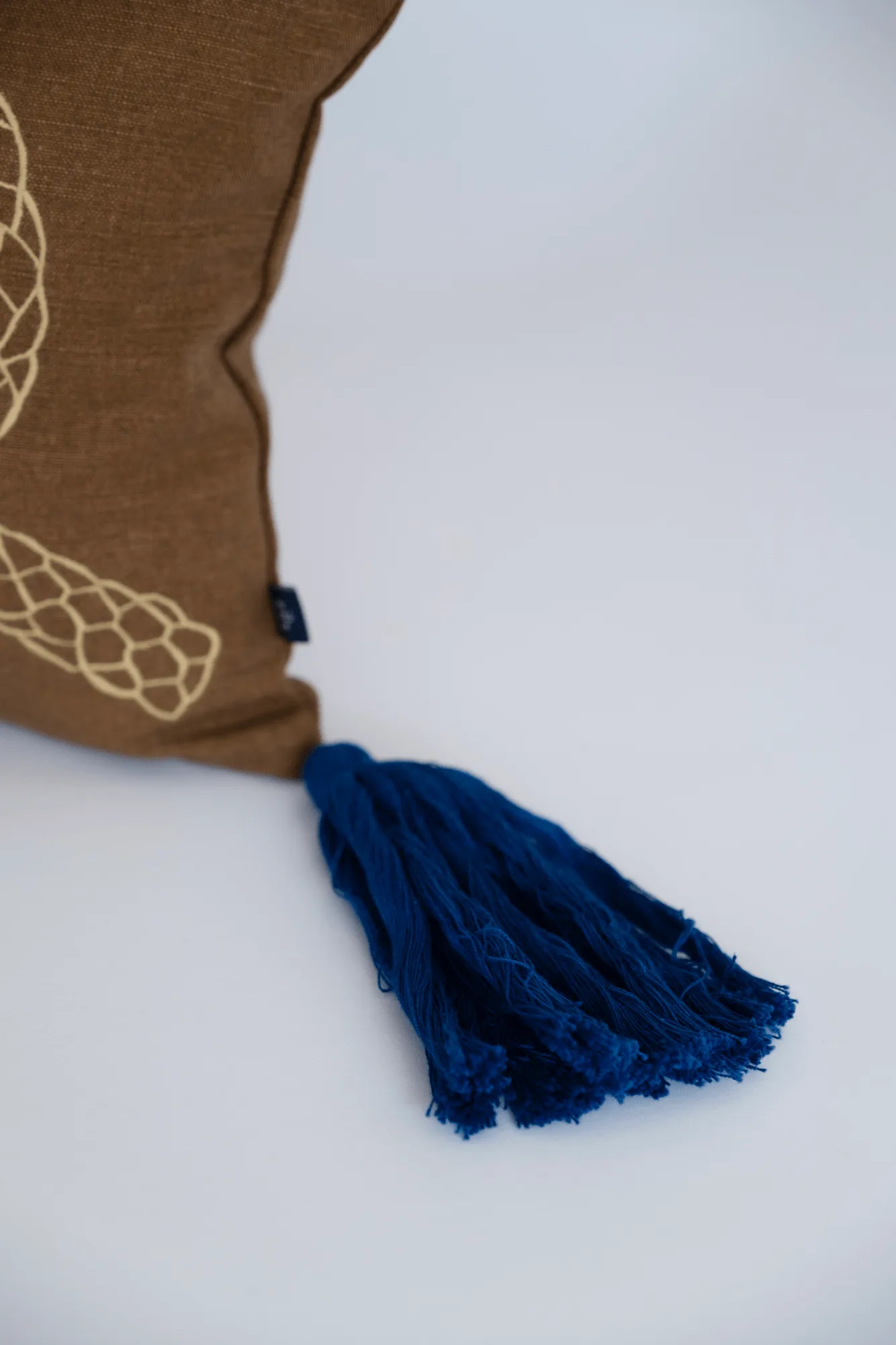 Knop デコラティブクッション, Brown-gold-blue, 27x40 cm Fine Little Day | ファインリトルデイ