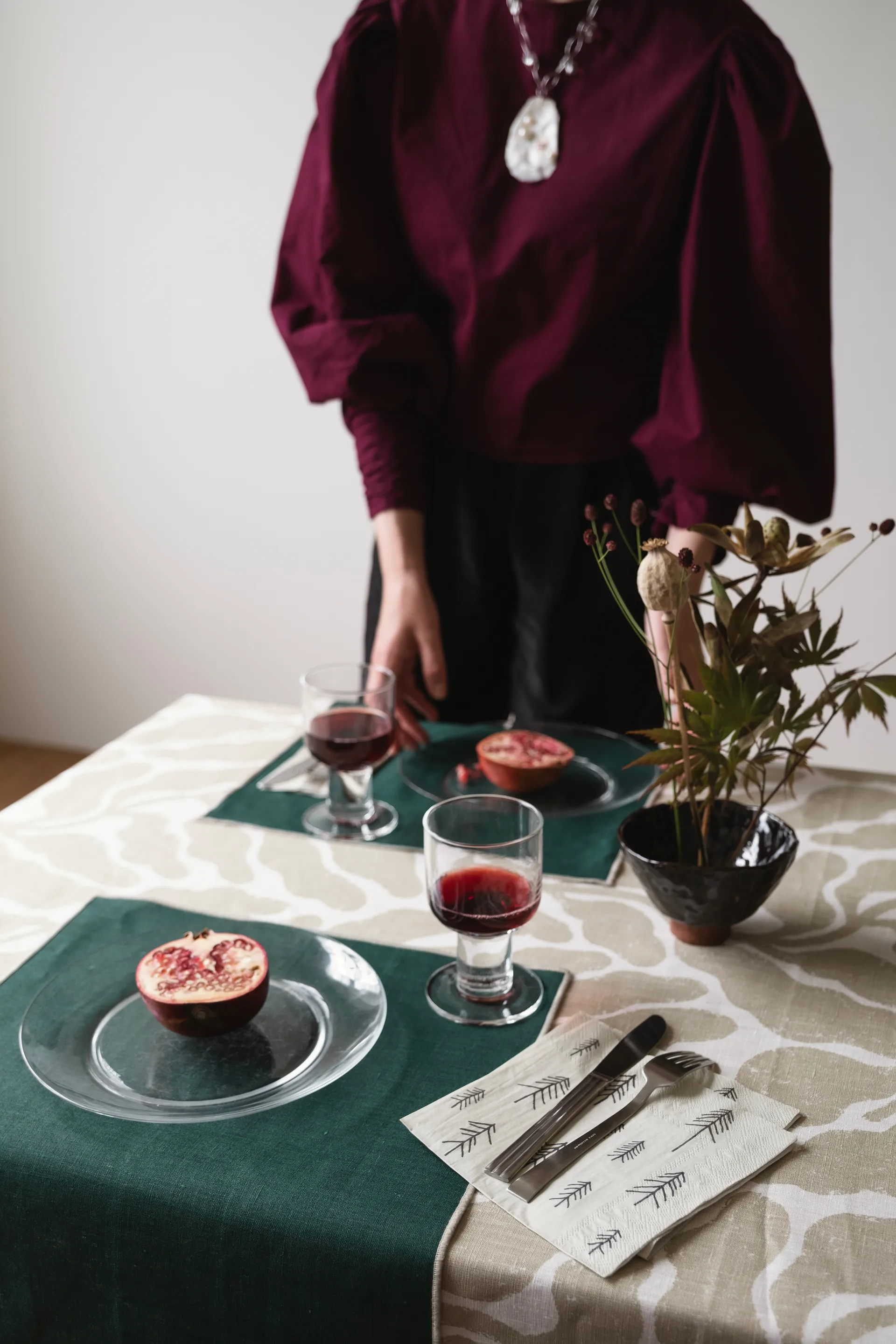 Leaves テーブルクロス 149x250 cm, Sand Fine Little Day | ファインリトルデイ