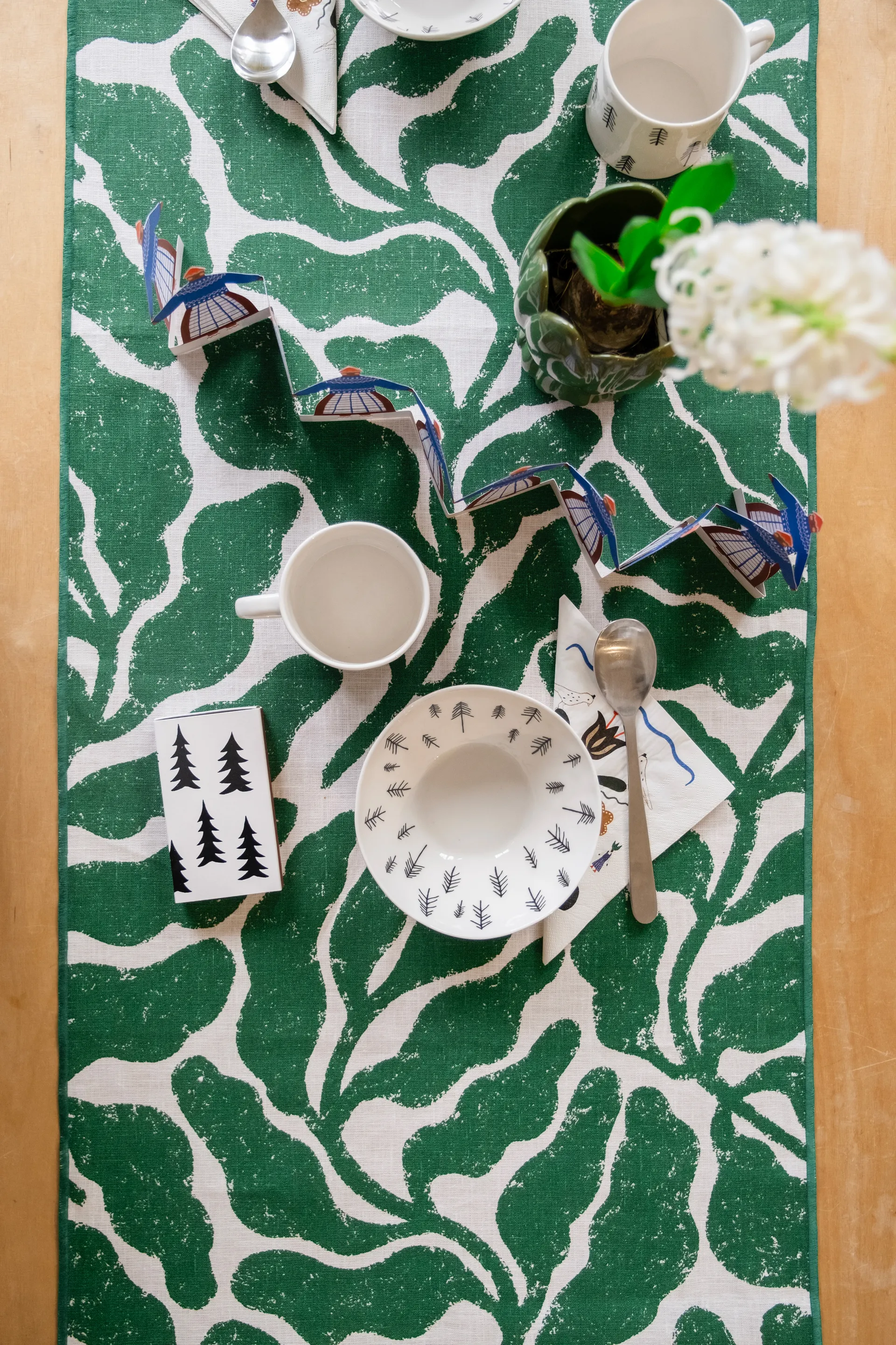 Leaves ランナー 45x180 cm, Green Fine Little Day | ファインリトルデイ